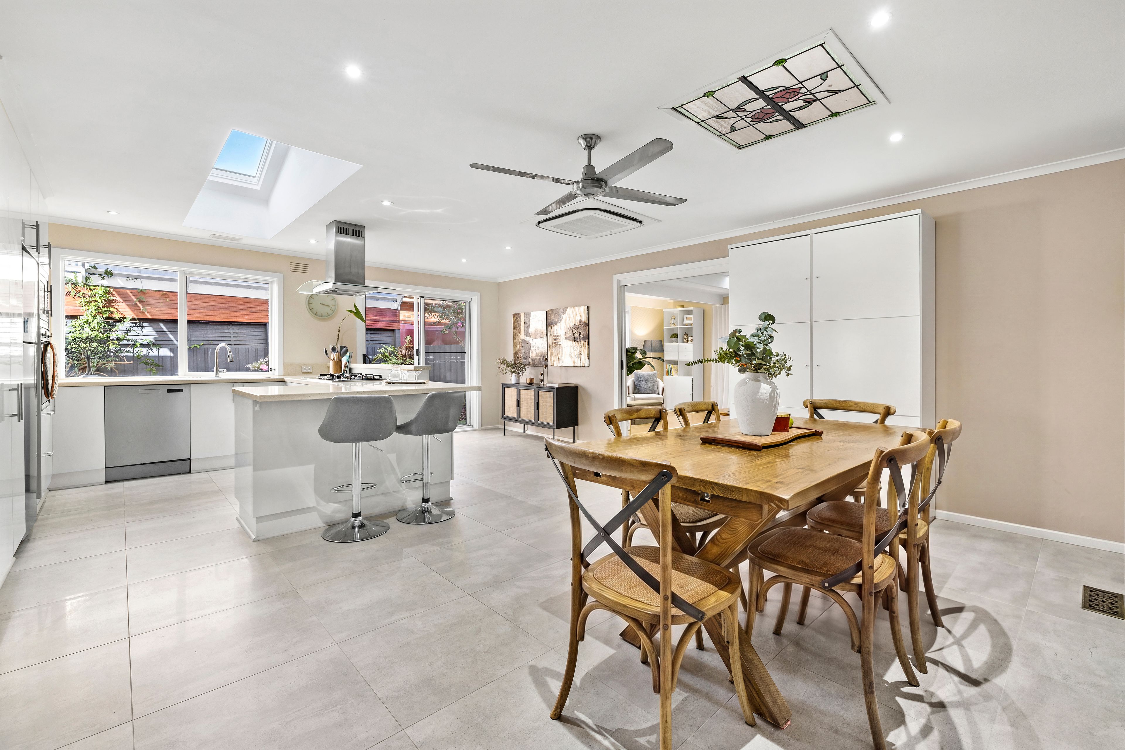 22 Darlington Avenue — photo from Ray White Ferntree Gully