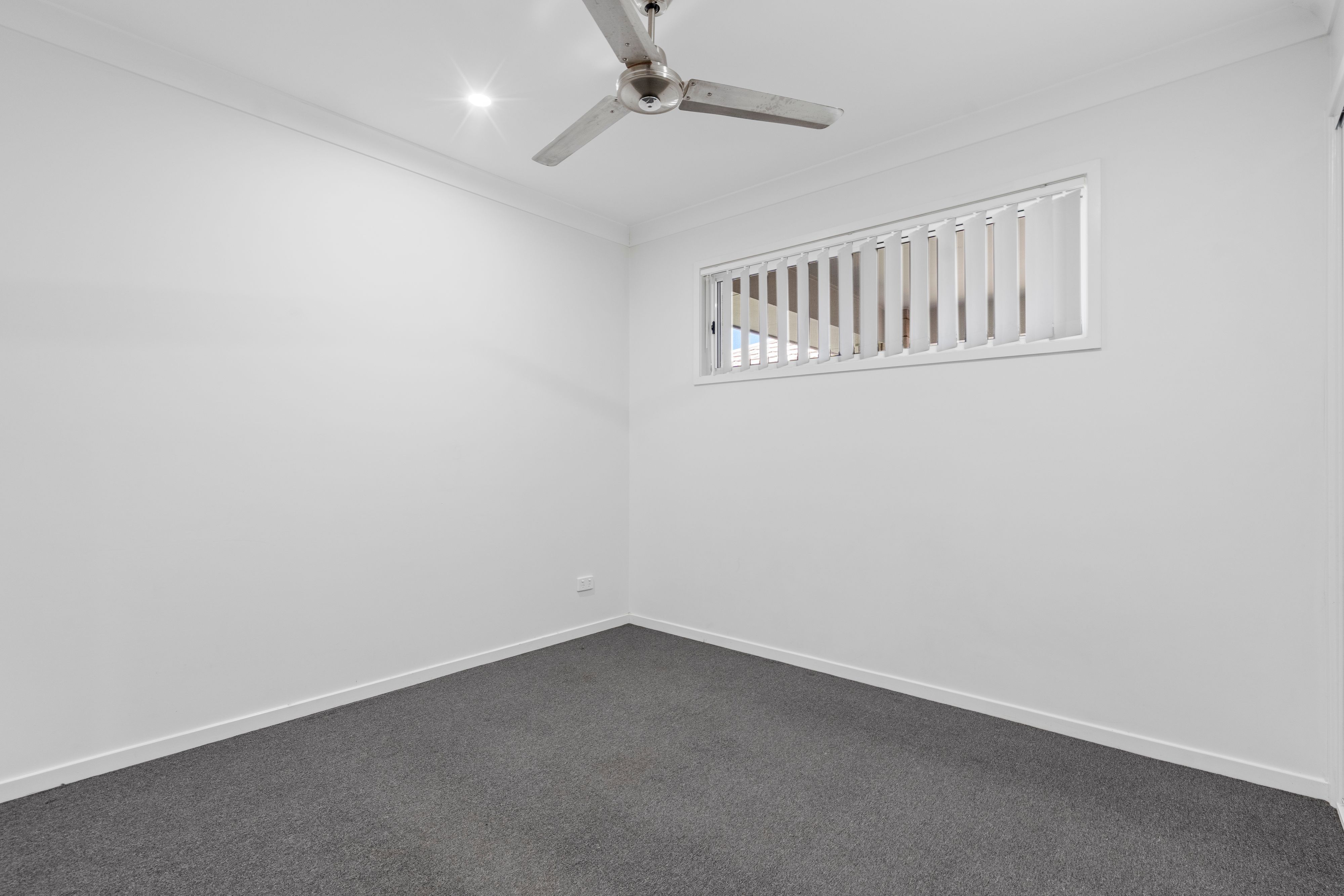 22 Benwerrin Street — photo 8 of 11
