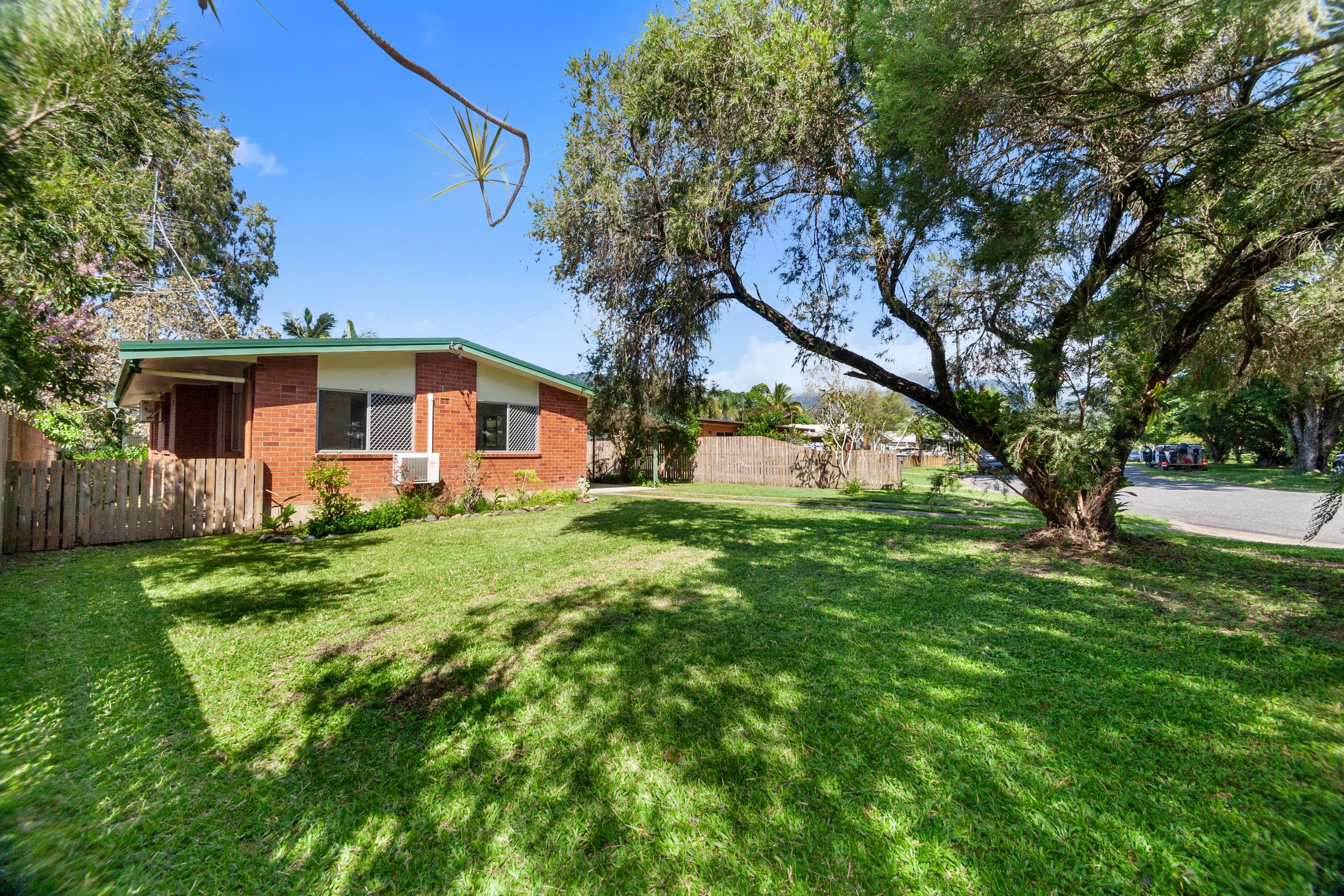 7 Purbeck Place, Edge Hill, QLD 4870