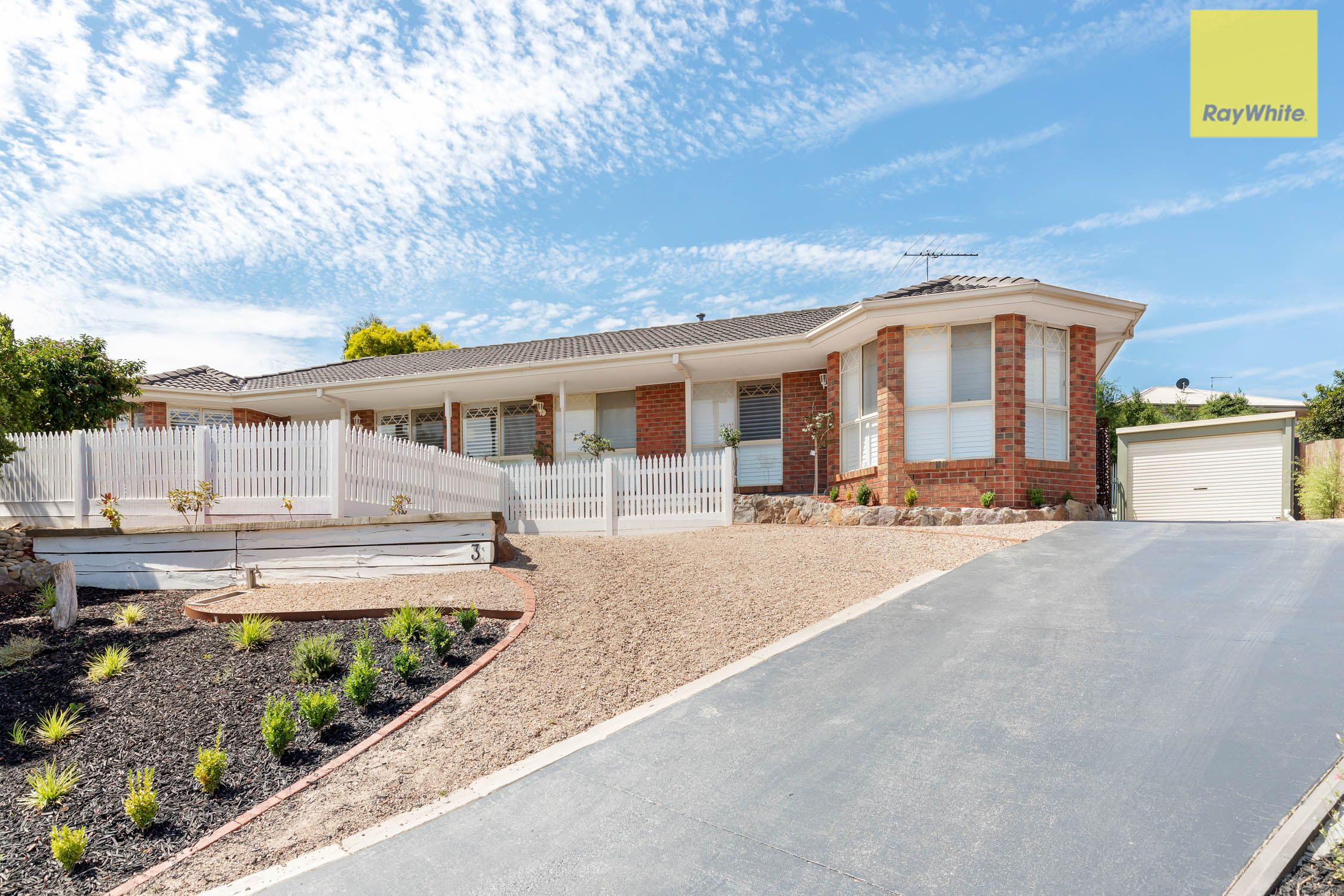 3 Urquhart Court, Darley VIC 3340
