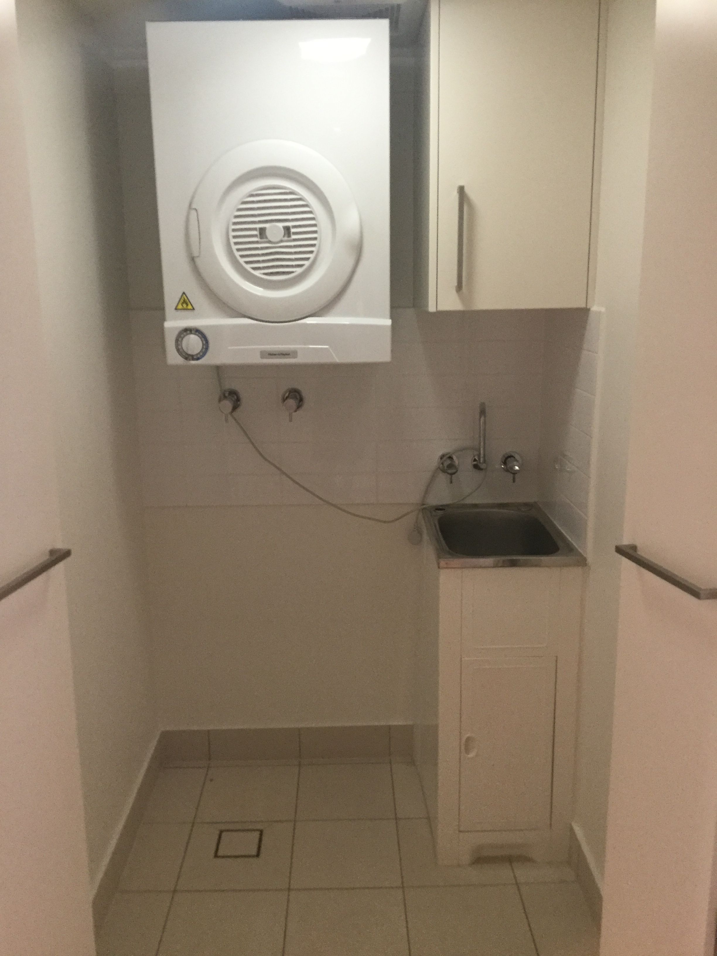 Bank For Your Future - One of Townsville's Most Prestigious Unit Complex's With a Secure Lease In Place — photo 23 of 23