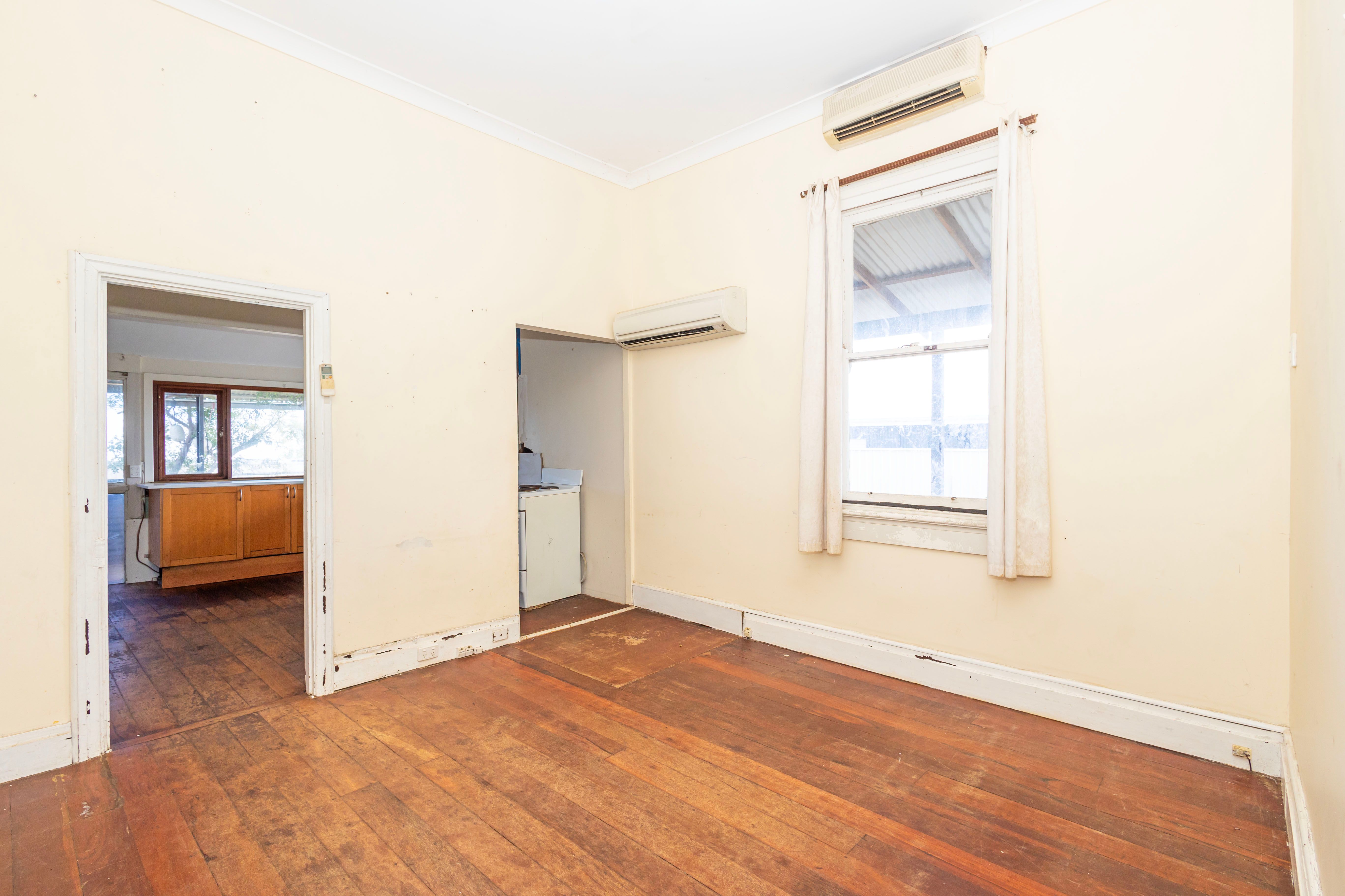 20 Elizabeth Way — photo 12 of 23