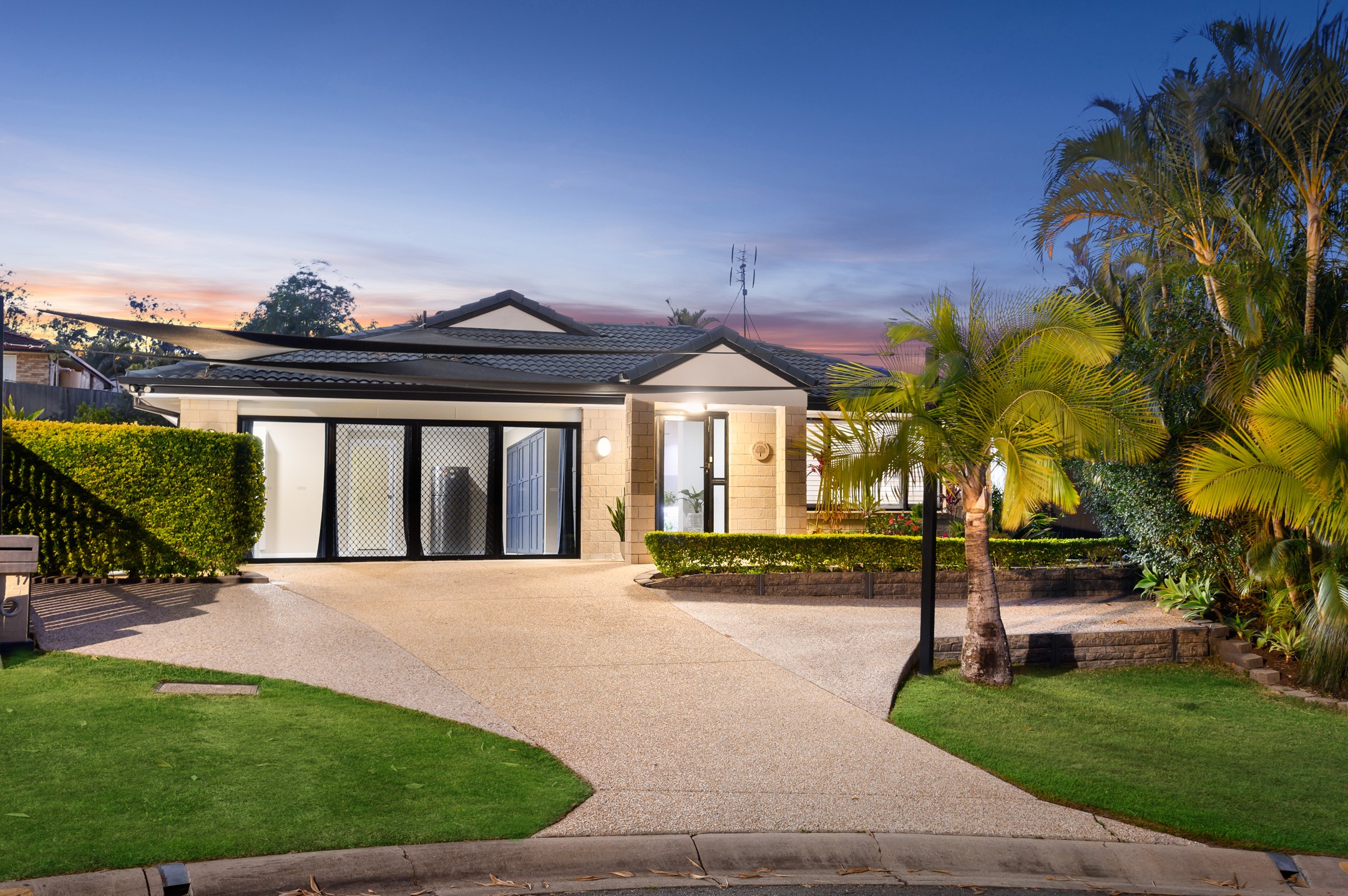 17 Kosrae Street, Pacific Pines, QLD 4211