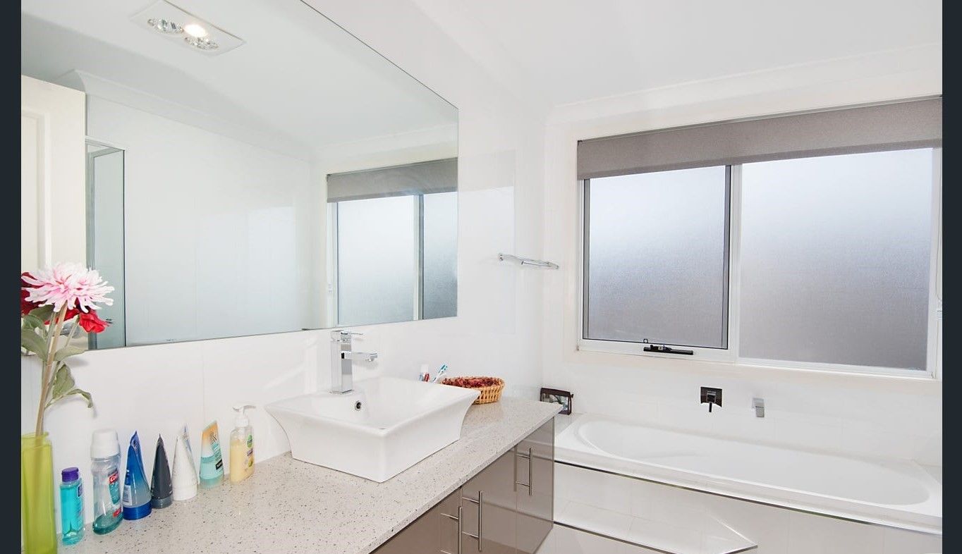 25B Cooee Avenue, Glenmore Park, NSW 2745