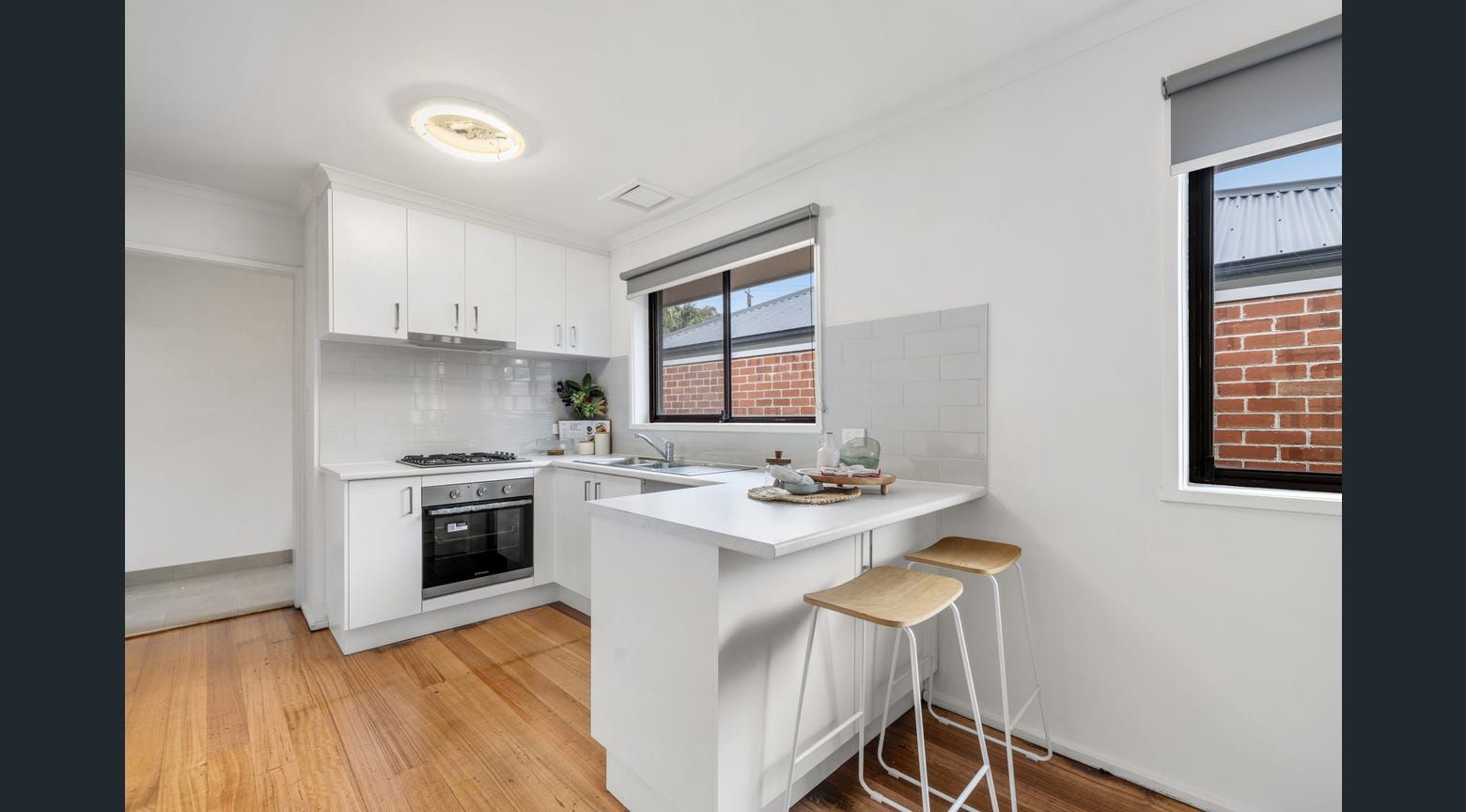 1/4 Louisa Street — photo 6 of 17