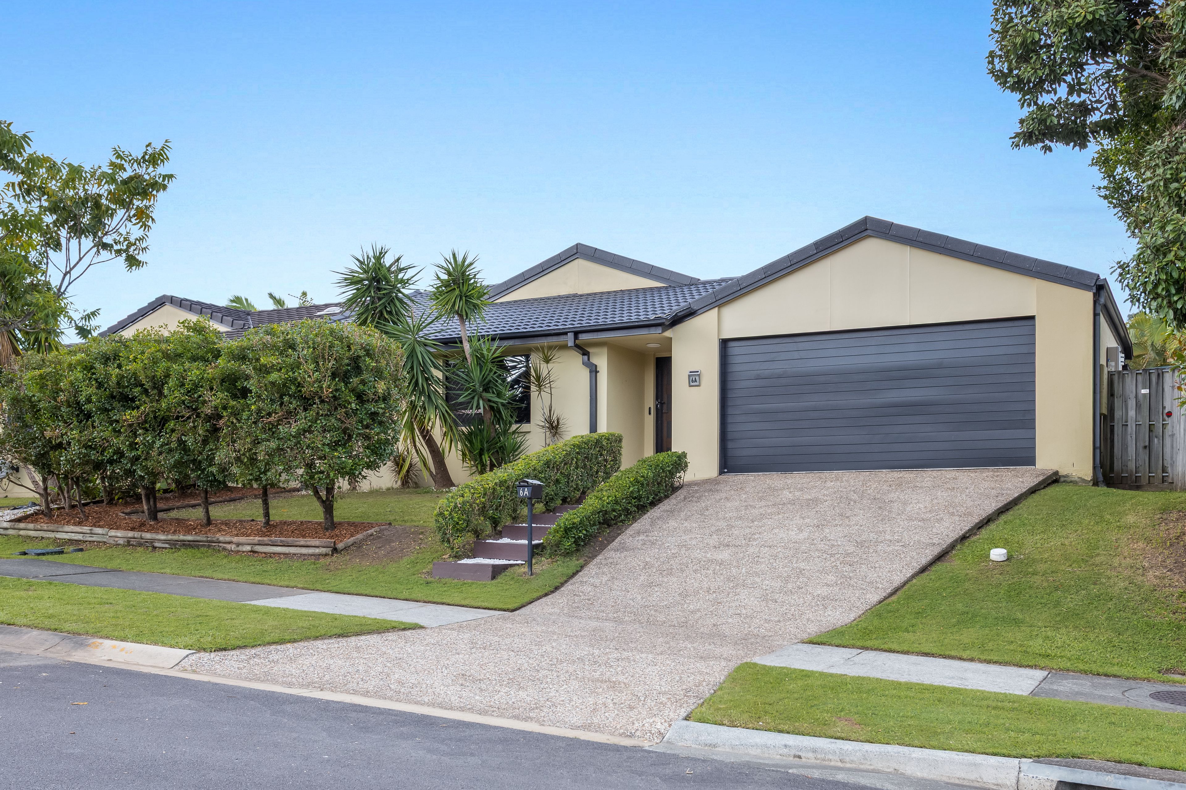 6A Gascoyne Street, Pacific Pines, QLD 4211