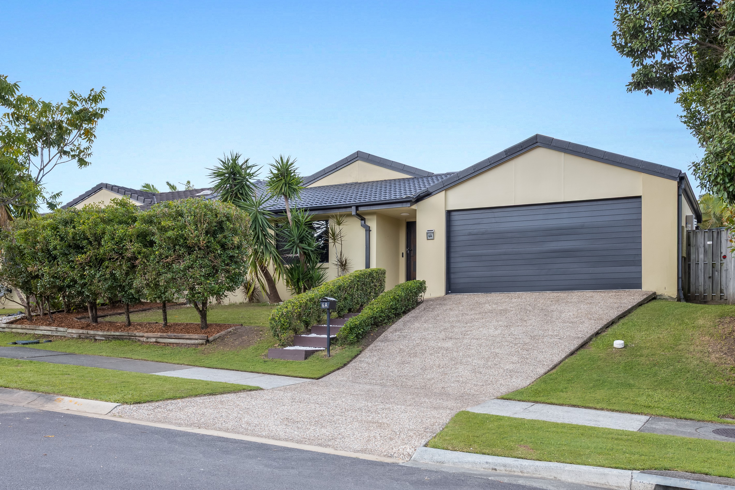 6A Gascoyne Street, Pacific Pines, QLD 4211