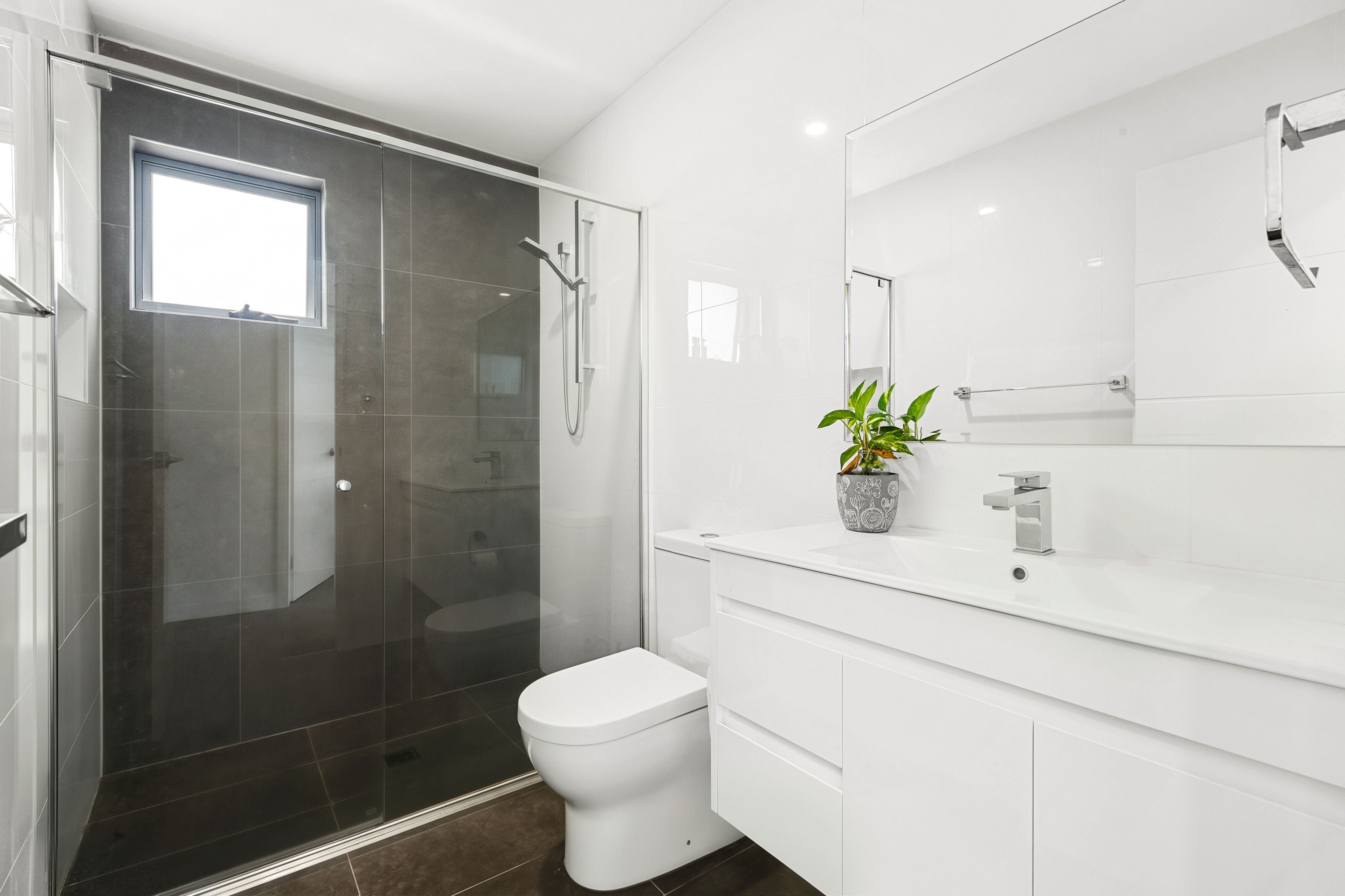 16 Myrica Avenue — photo 10 of 14
