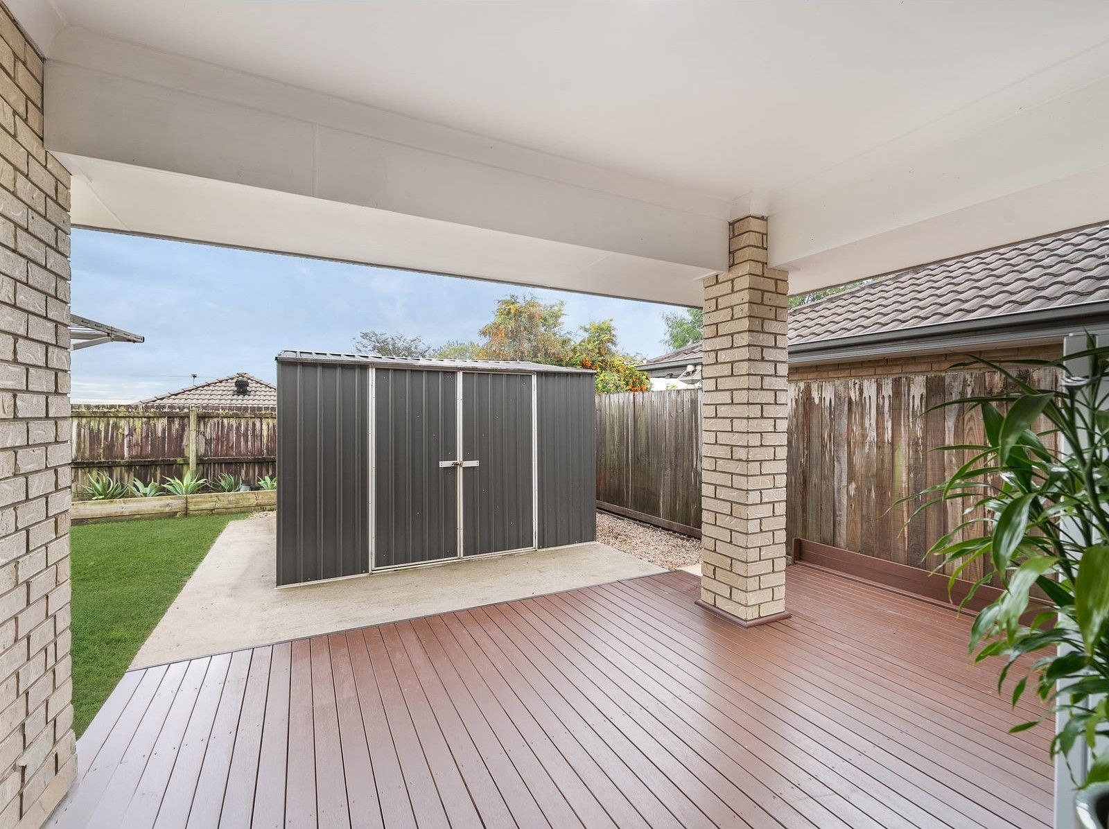 6 Williams Crescent — photo 11 of 25