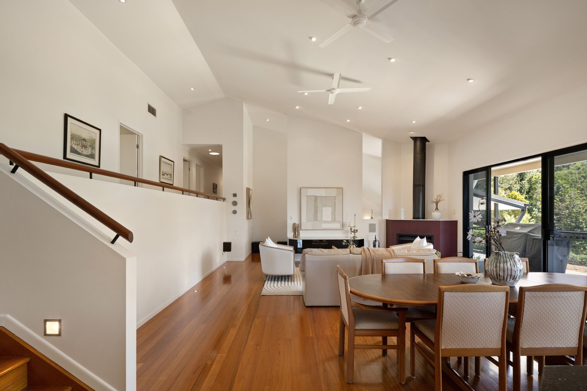 23 Dillon Road — photo 3 of 25