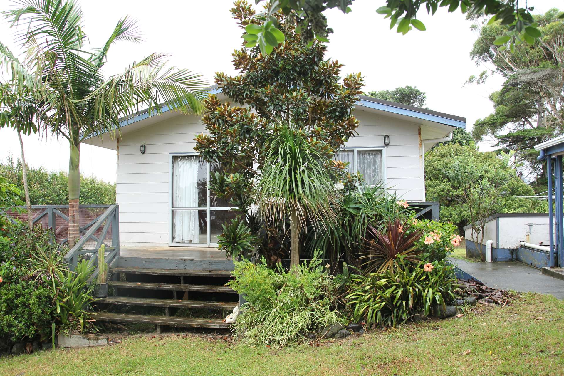 102 Takahe Road photo 3