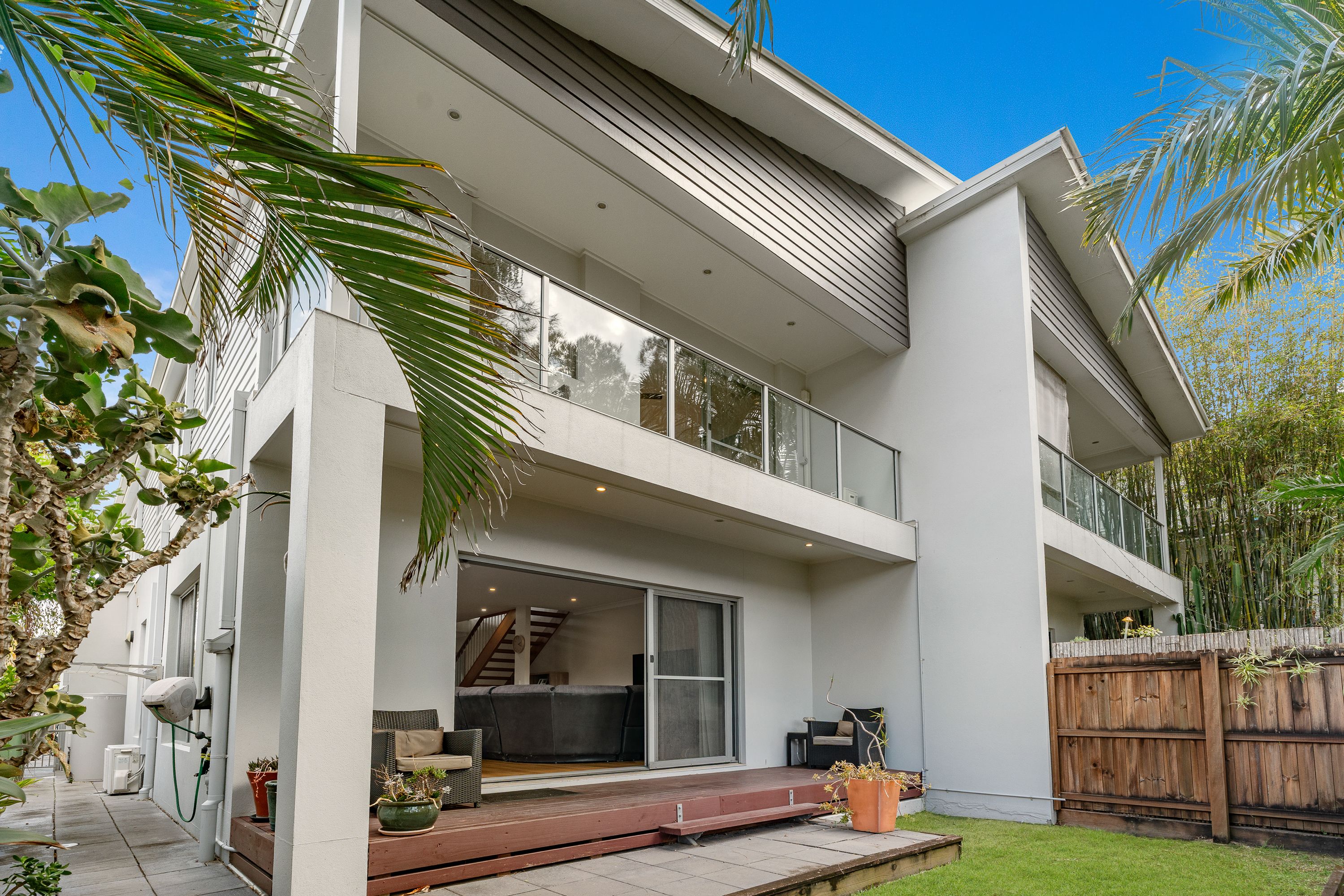 2/37 Tallebudgera Drive — photo 8 of 28