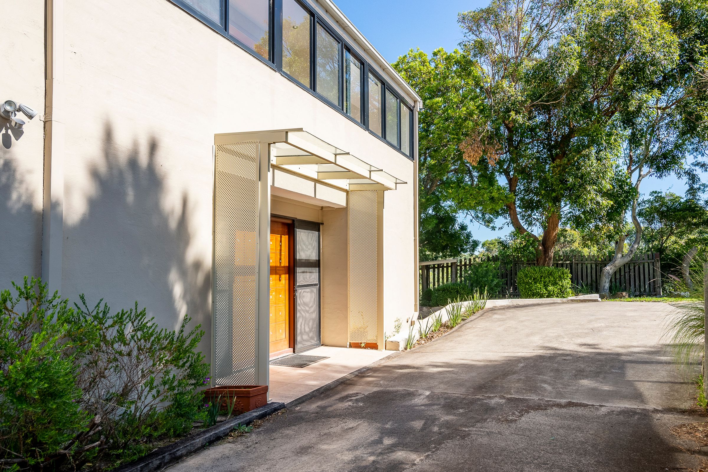 30 Lady Wakehurst Drive — photo 5 of 10