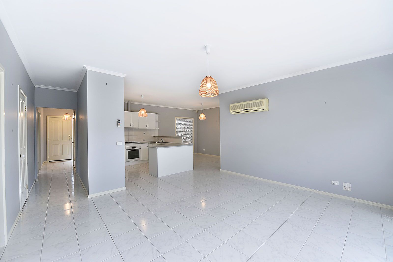 2/77 Pasley Street — photo 3 of 7