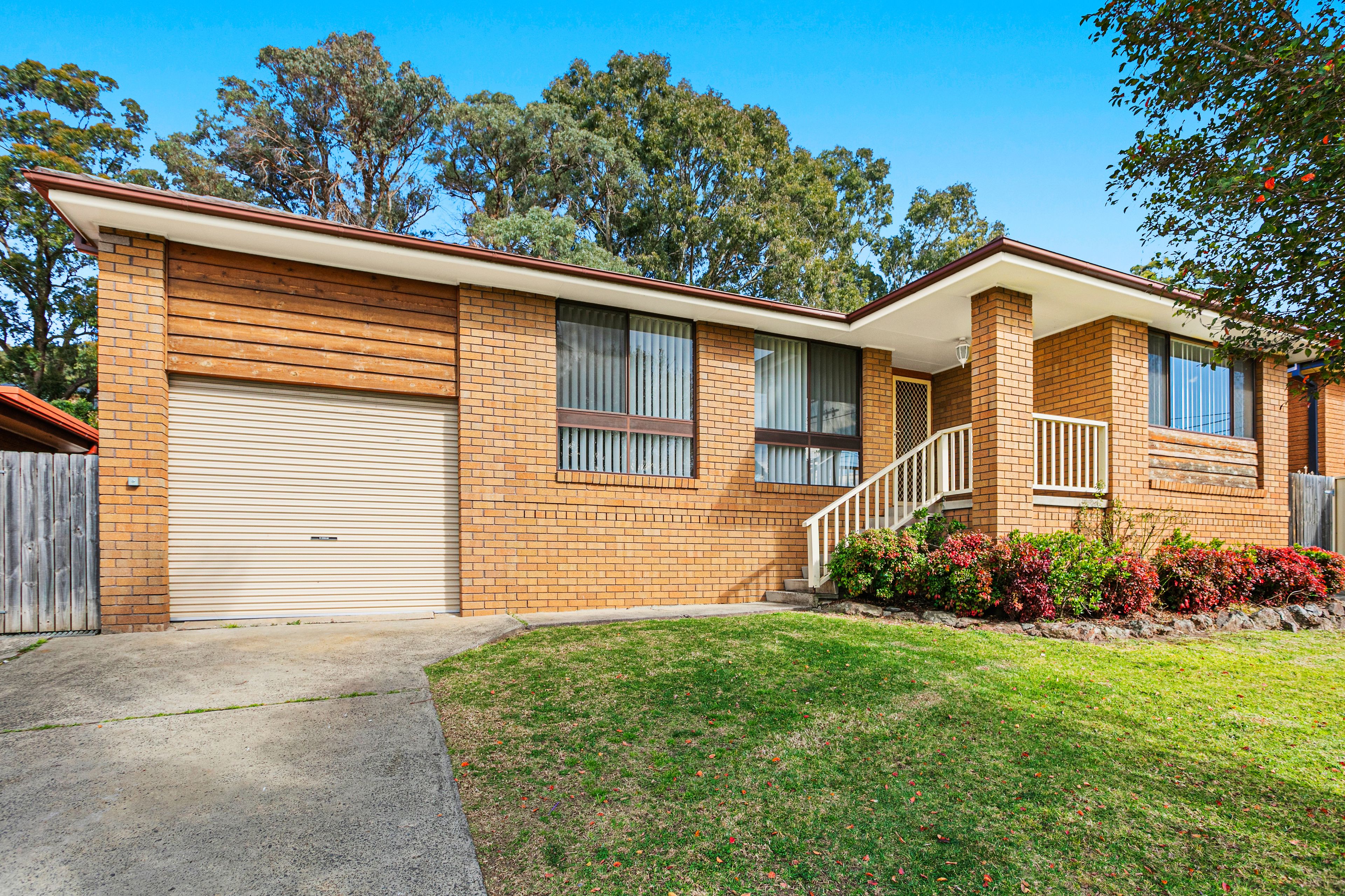 76 Hillside Drive, Albion Park NSW 2527
