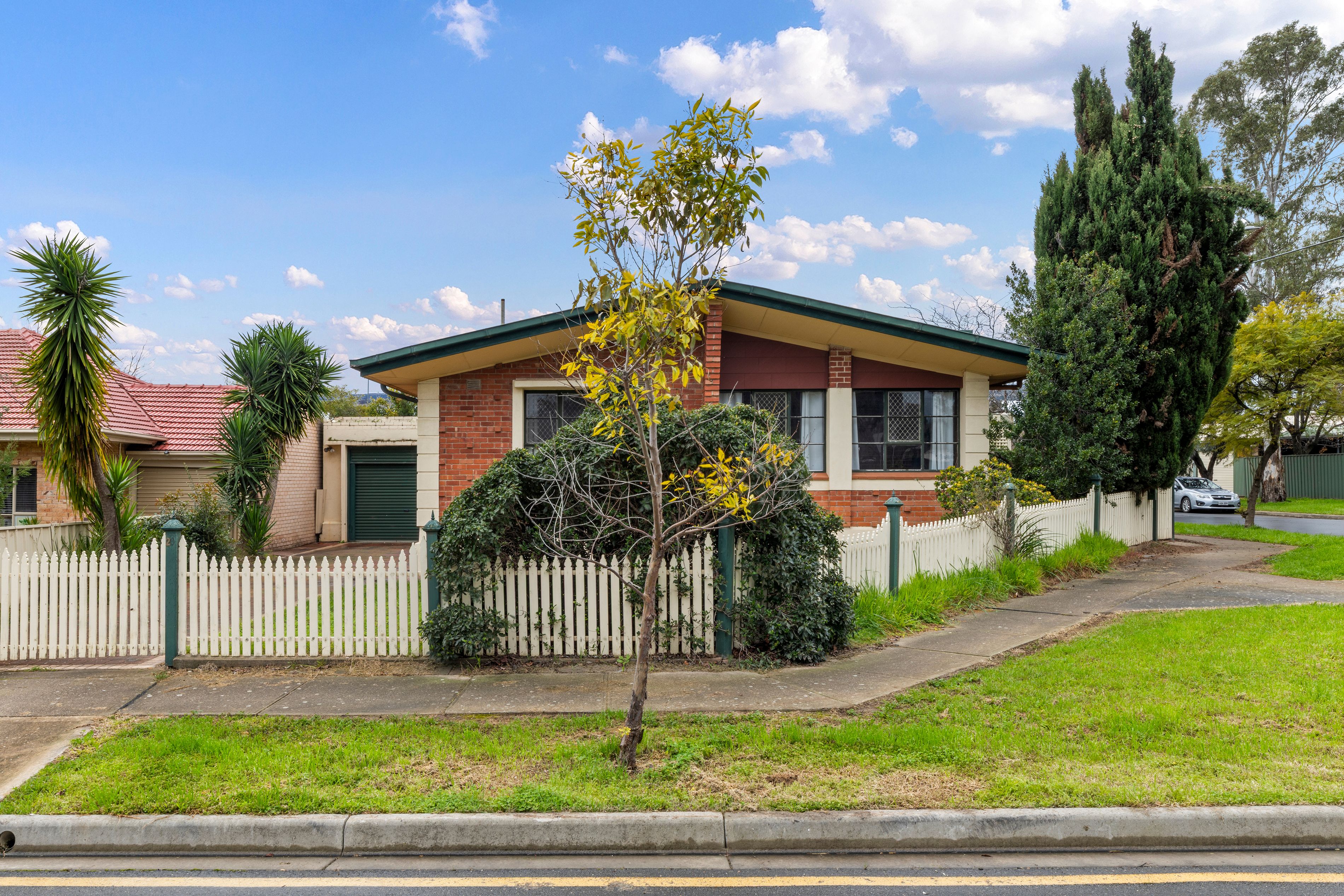 20 Selkirk Avenue, Clearview, SA 5085