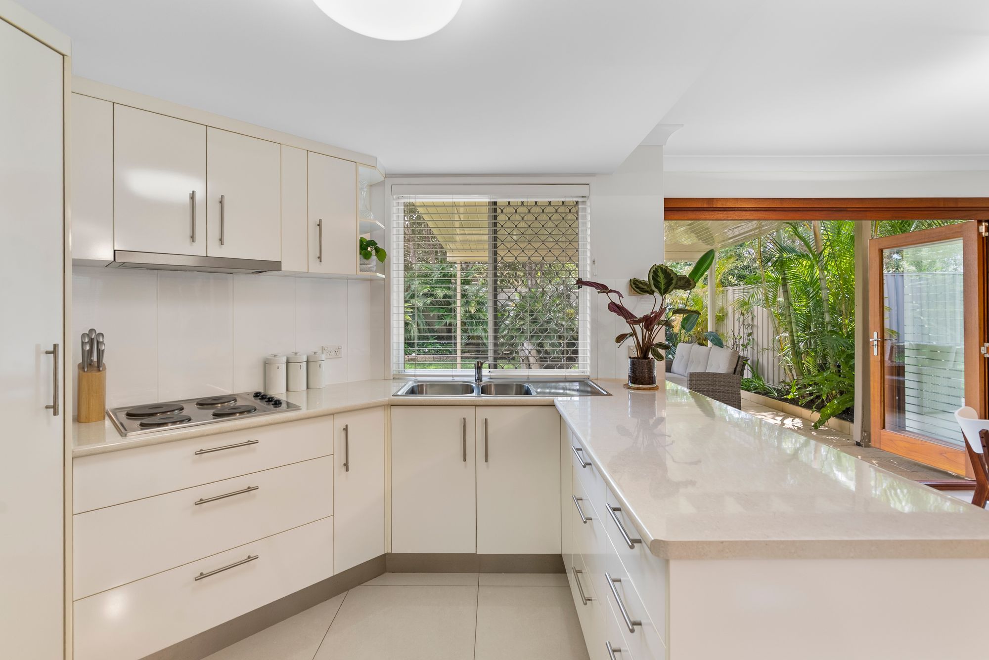 19/34 Lani Street — photo 5 of 23