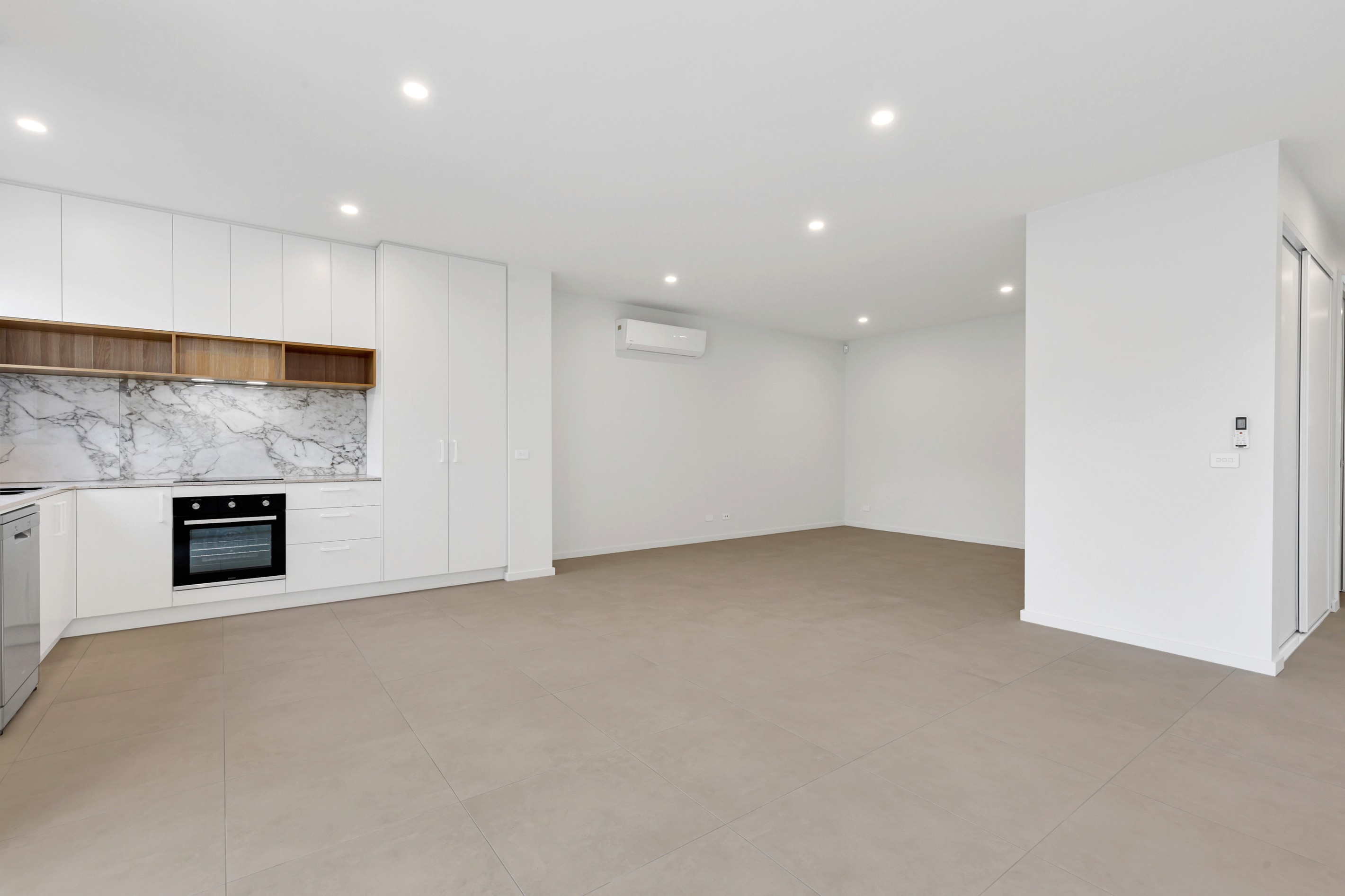 4B Allanfield Crescent, Wantirna South, VIC 3152