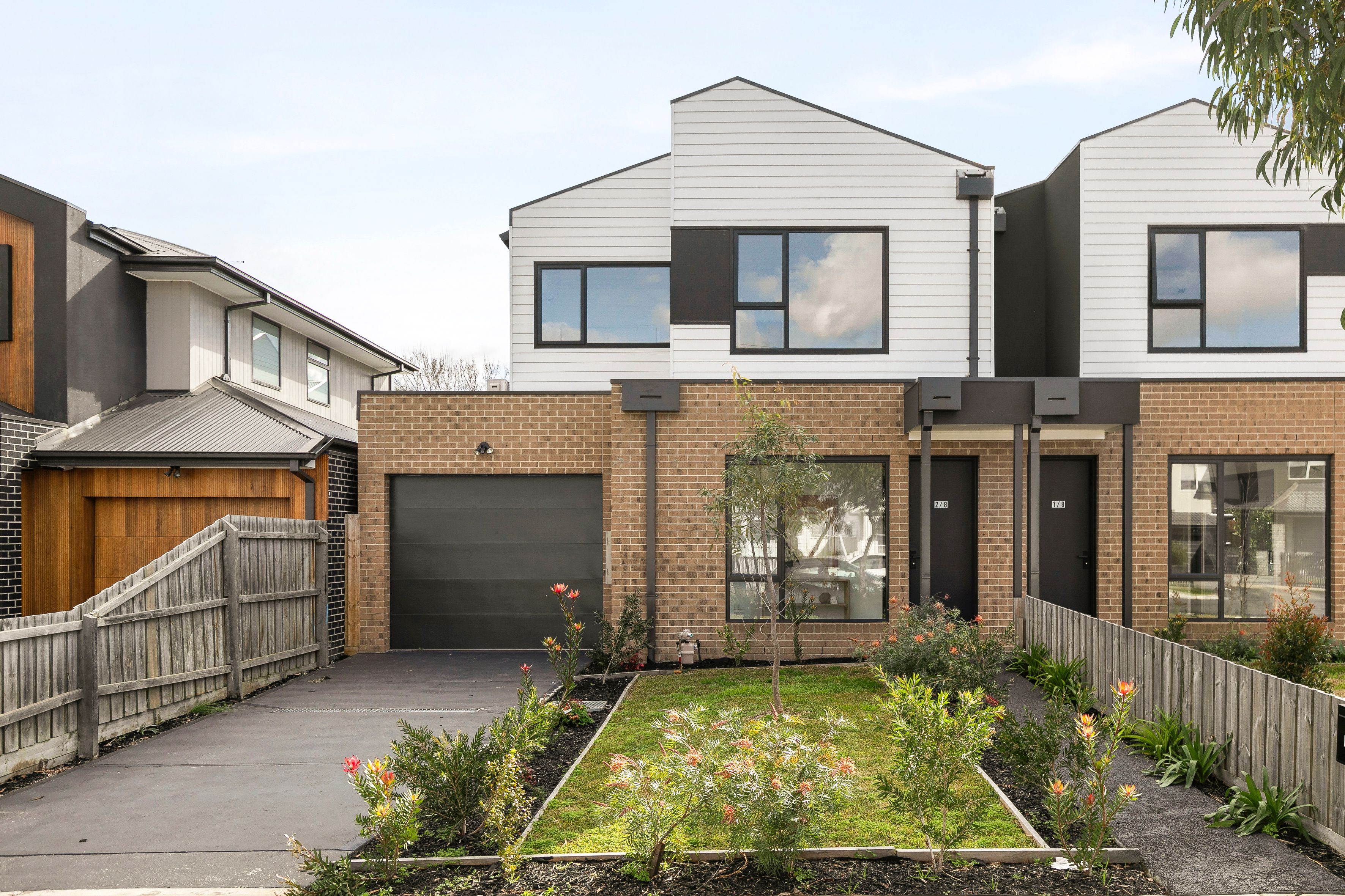 2/8 Curie Avenue — photo from Ray White Pascoe Vale