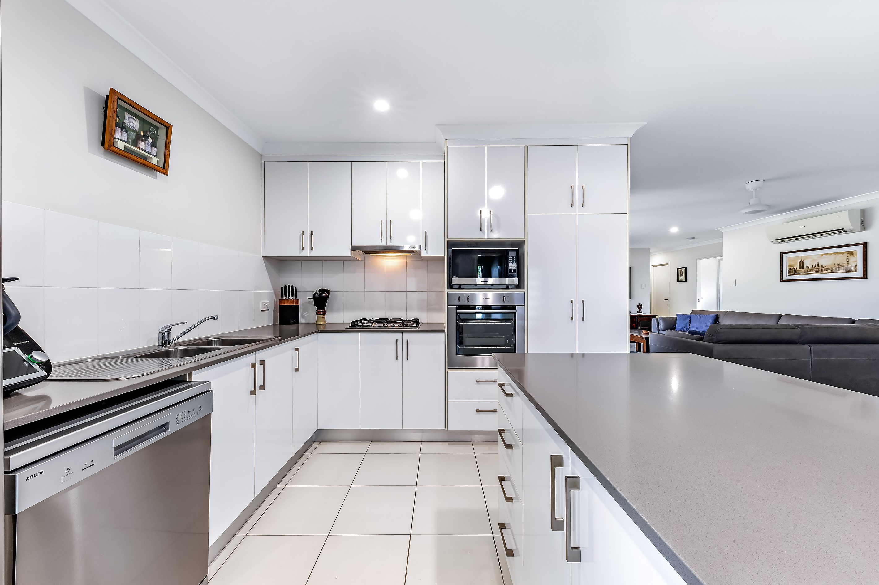 3 Springfield Circuit, Cannonvale, QLD 4802