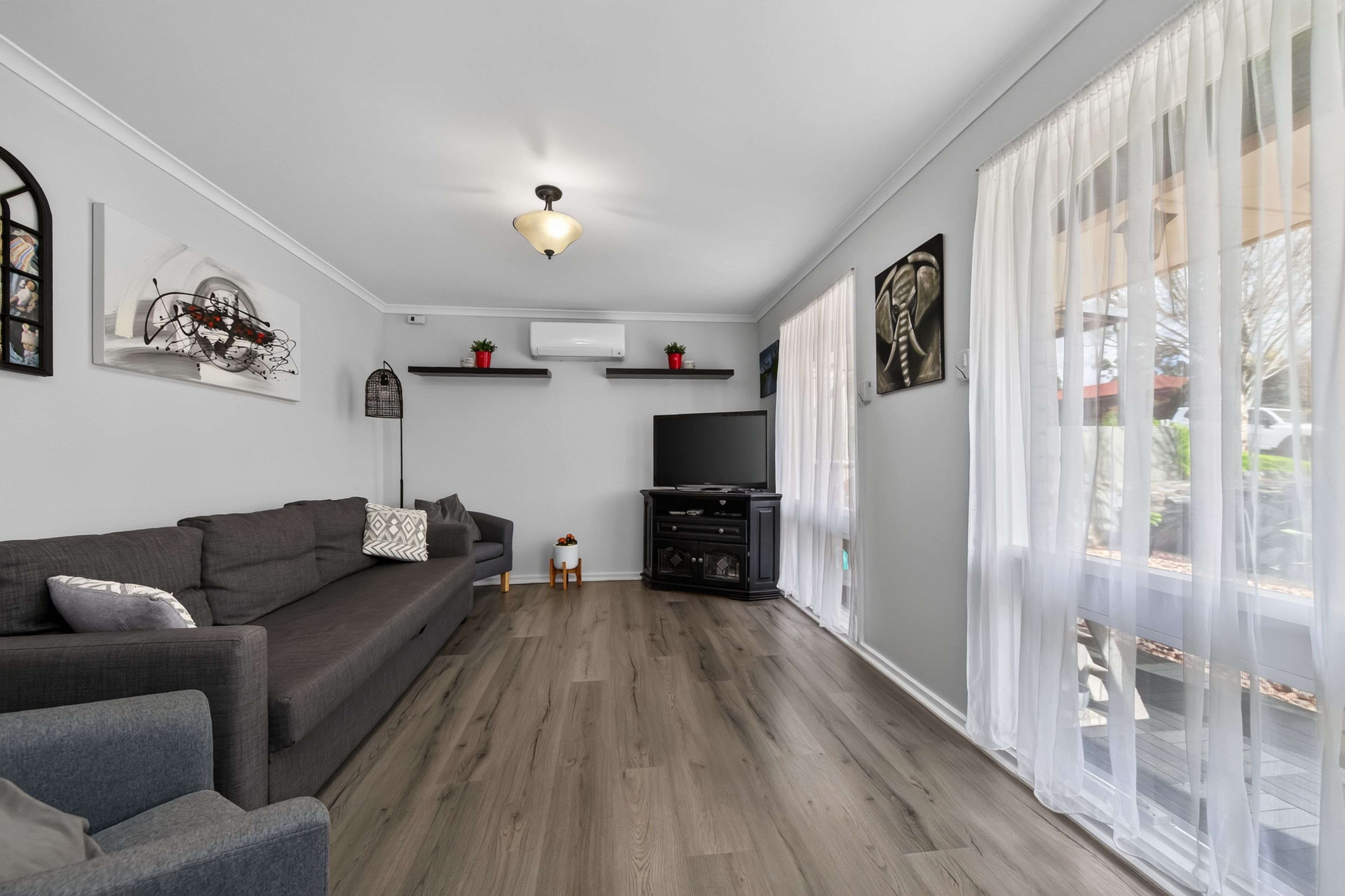 71 Casuarina Avenue — photo 3 of 17