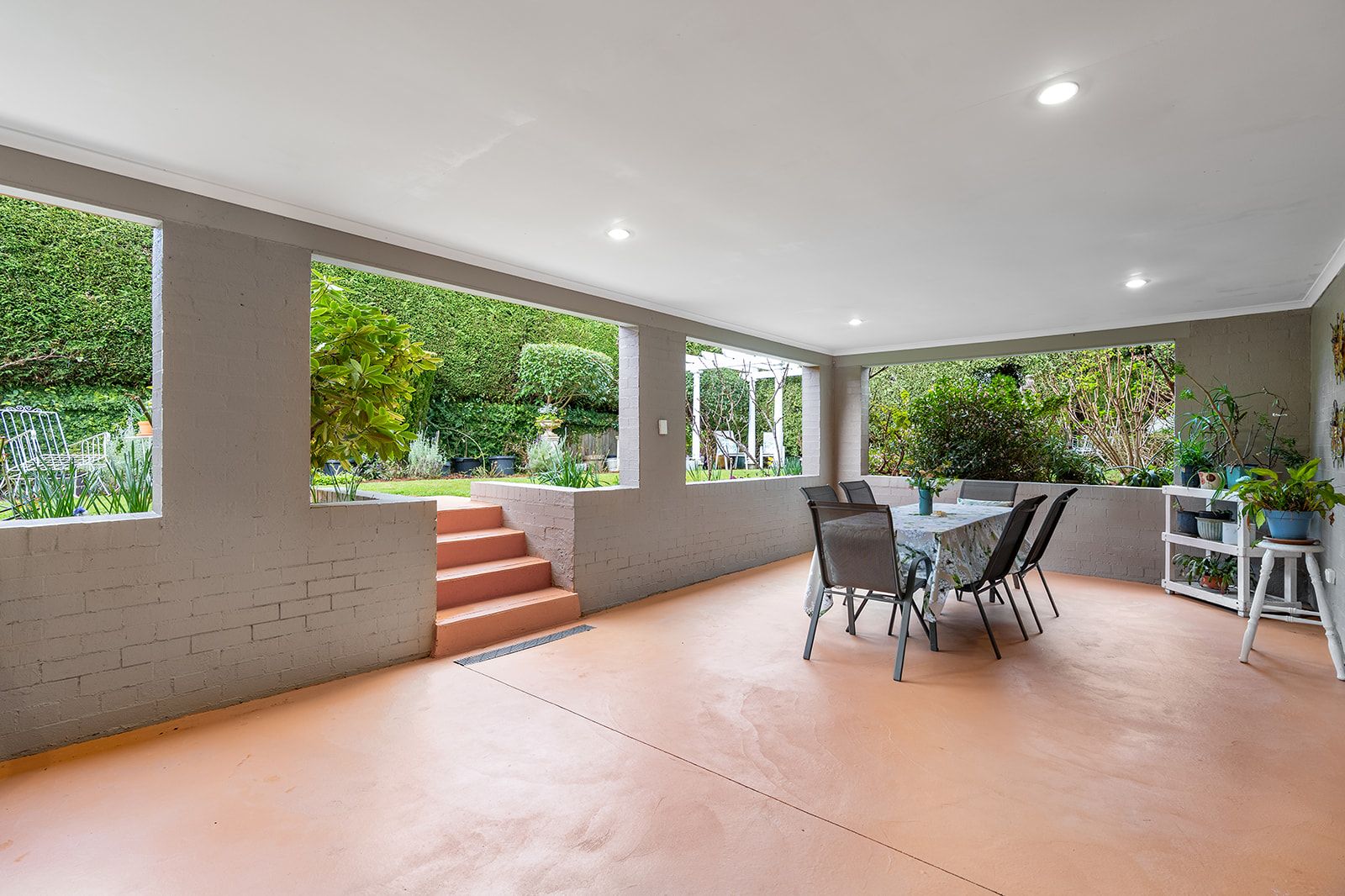 10 Daylesford Drive — photo 4 of 21