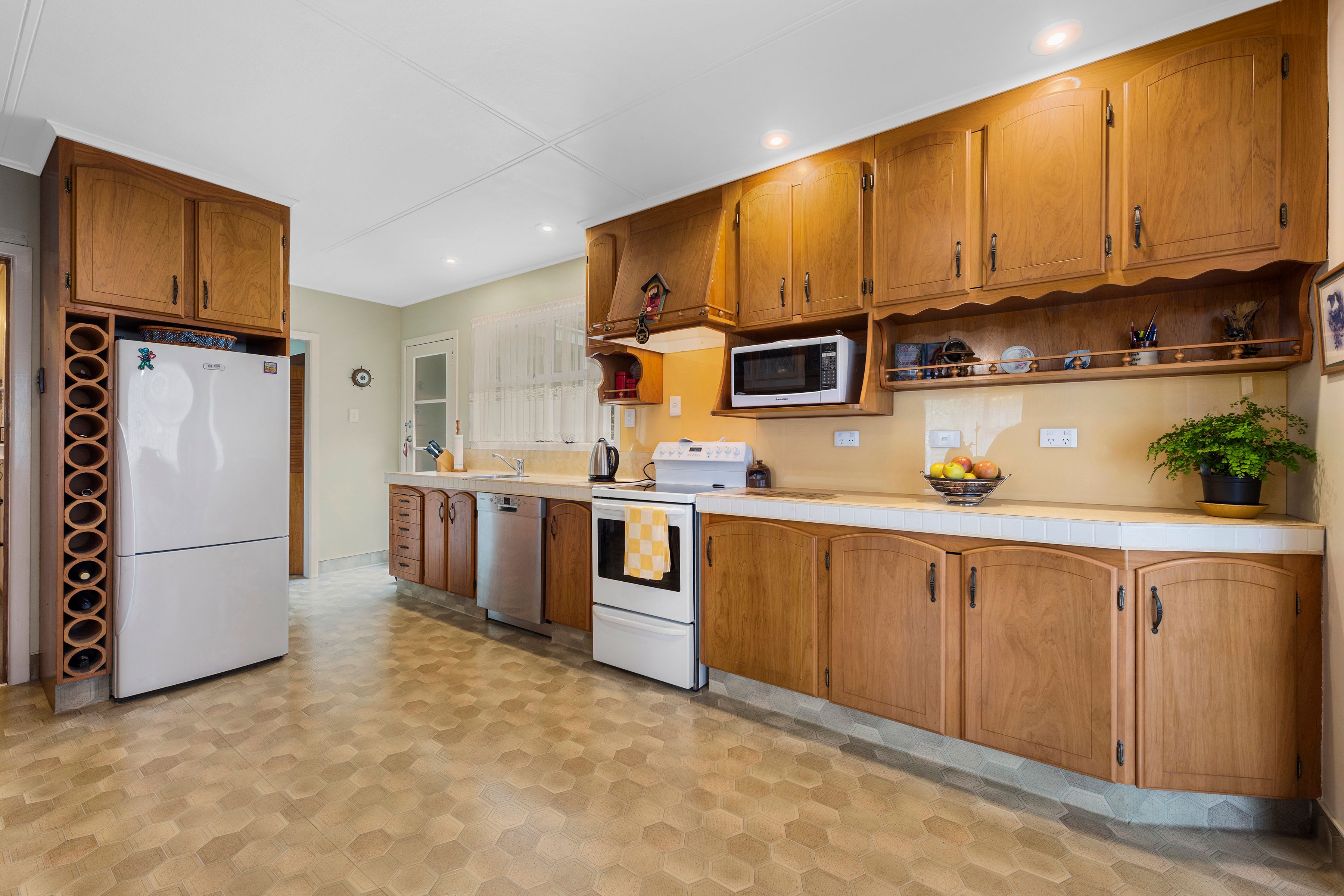 137 Pinehaven Road, Pinehaven, Upper Hutt City