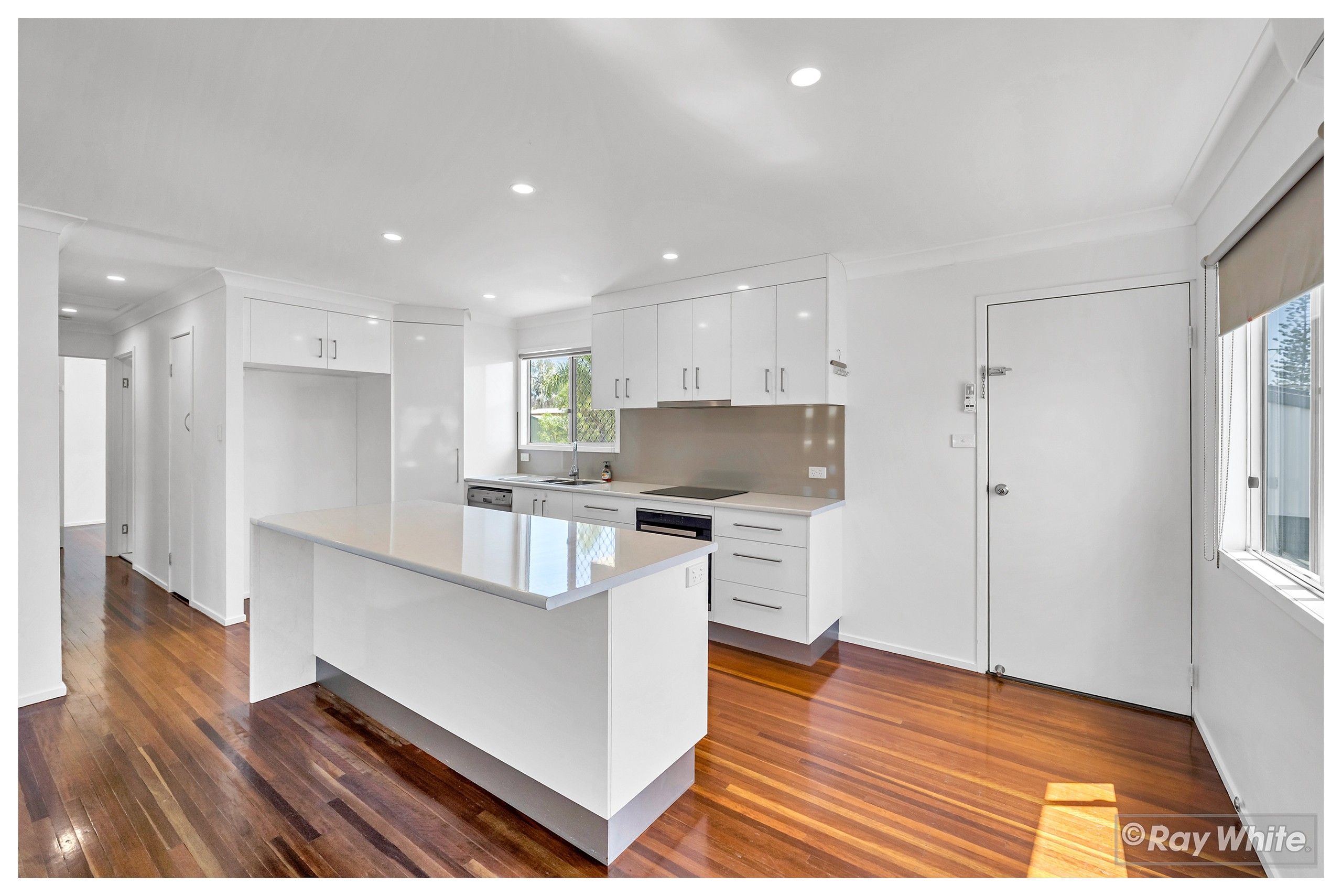 19 Lambourne Avenue, Norman Gardens, QLD 4701