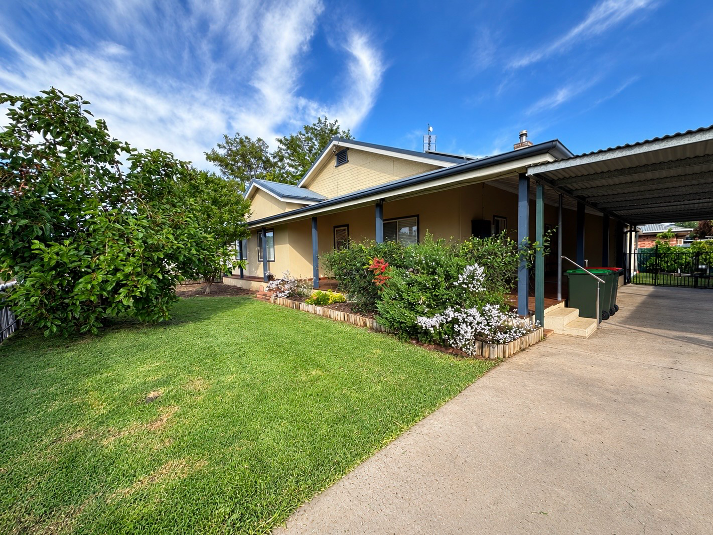 5 Black Street — photo from Ray White Parkes