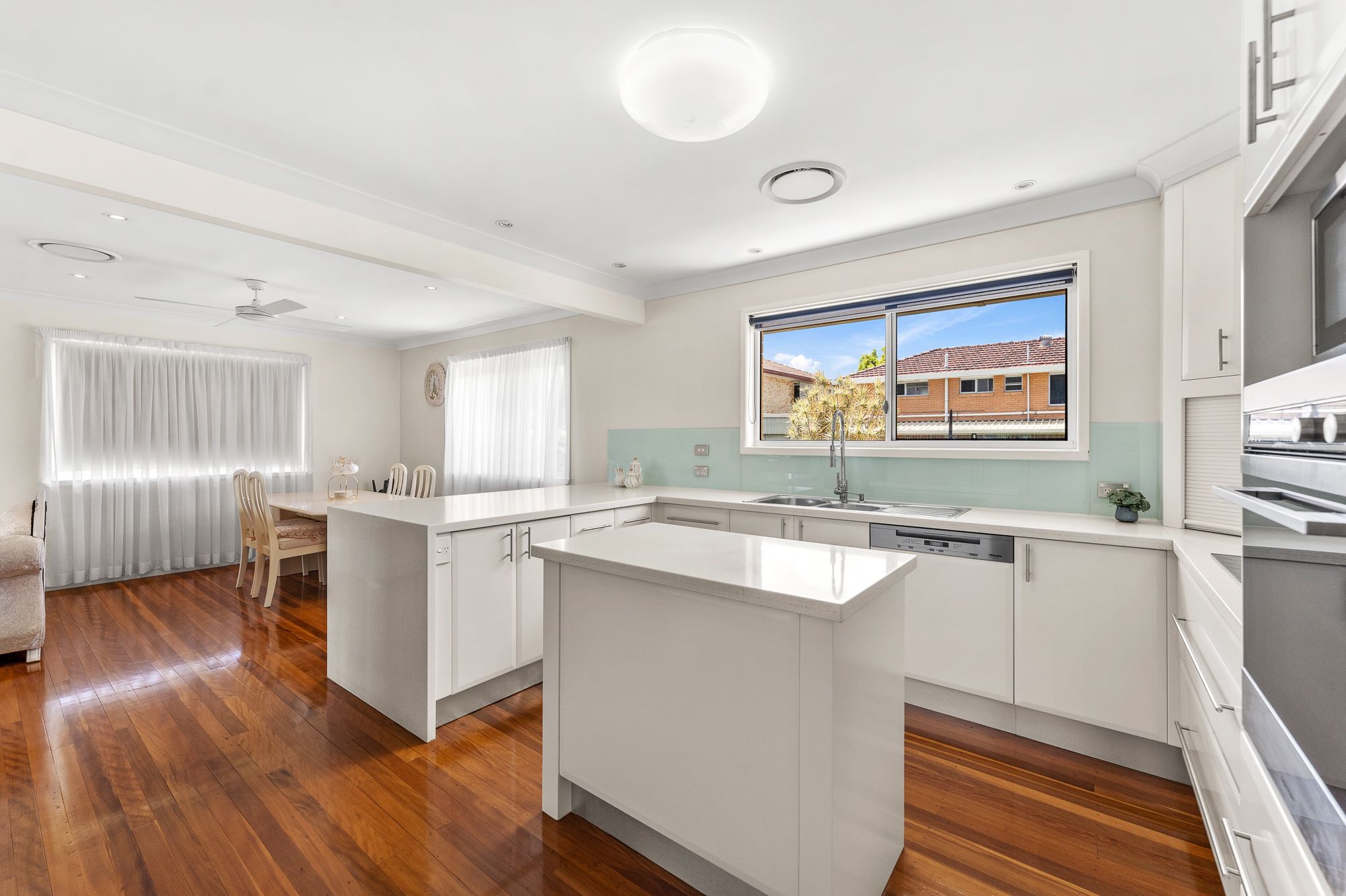 16 Crestgarden Street, Macgregor, QLD 4109