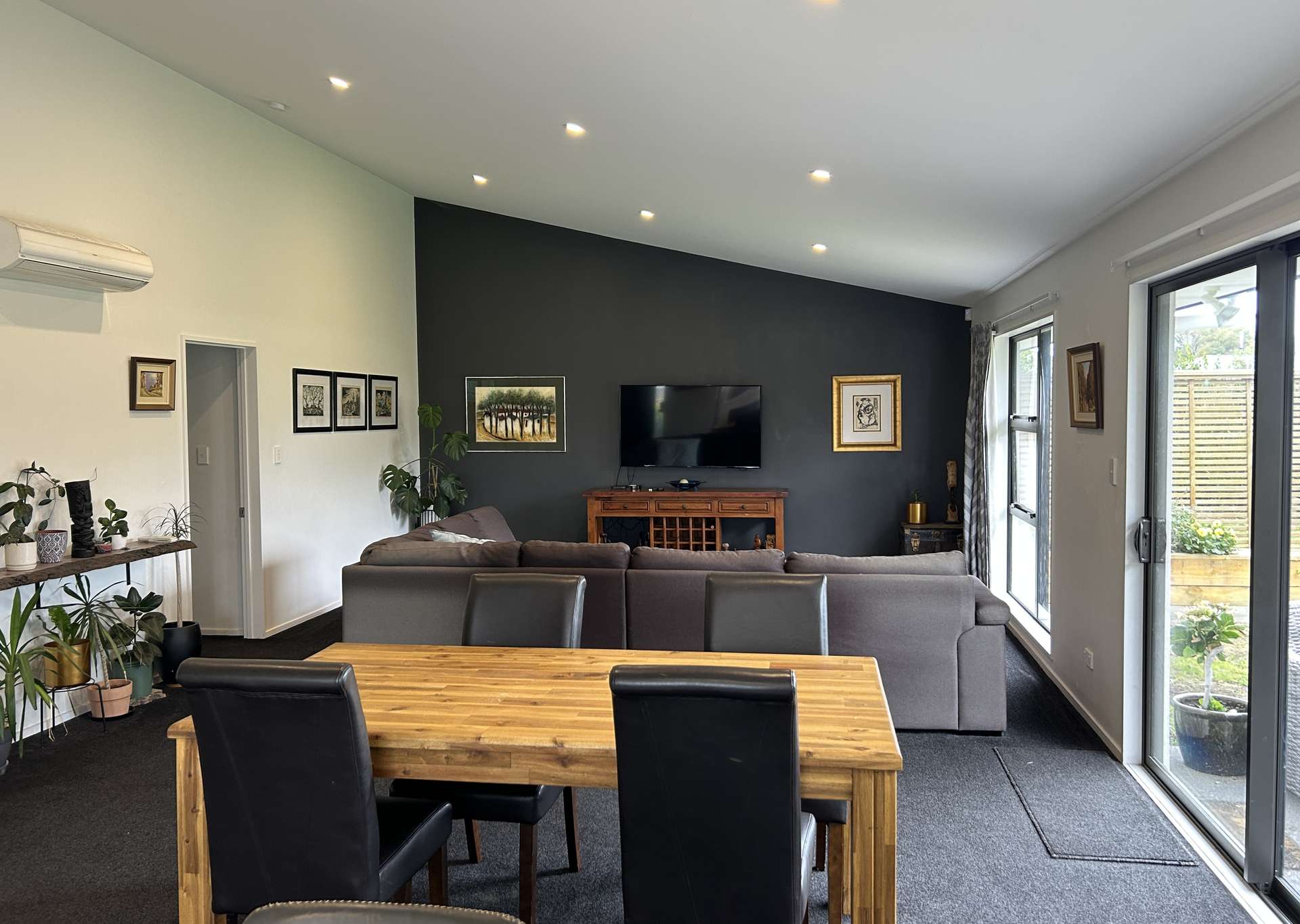39 Clausen Avenue photo 2