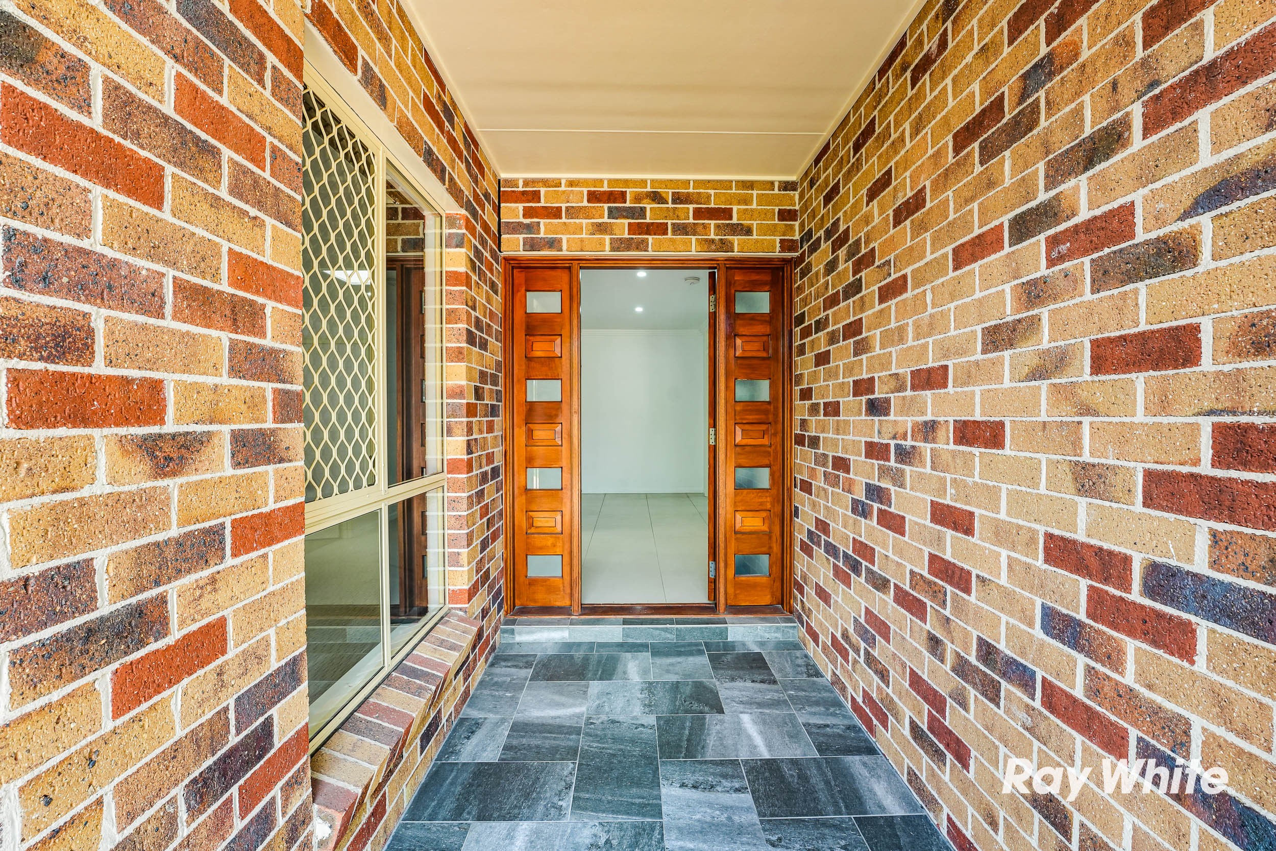 84 Sunflower Crescent, Calamvale, QLD 4116