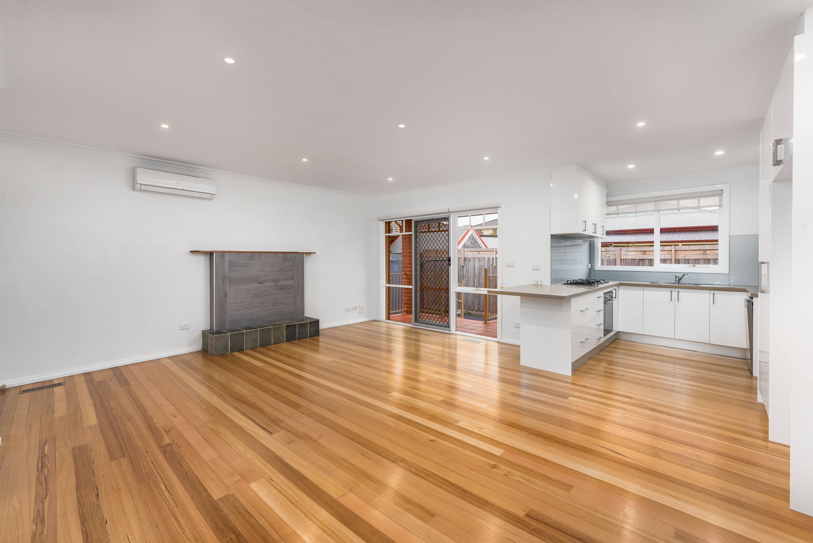2/20 Bradshaw Street, Kingsbury, VIC 3083