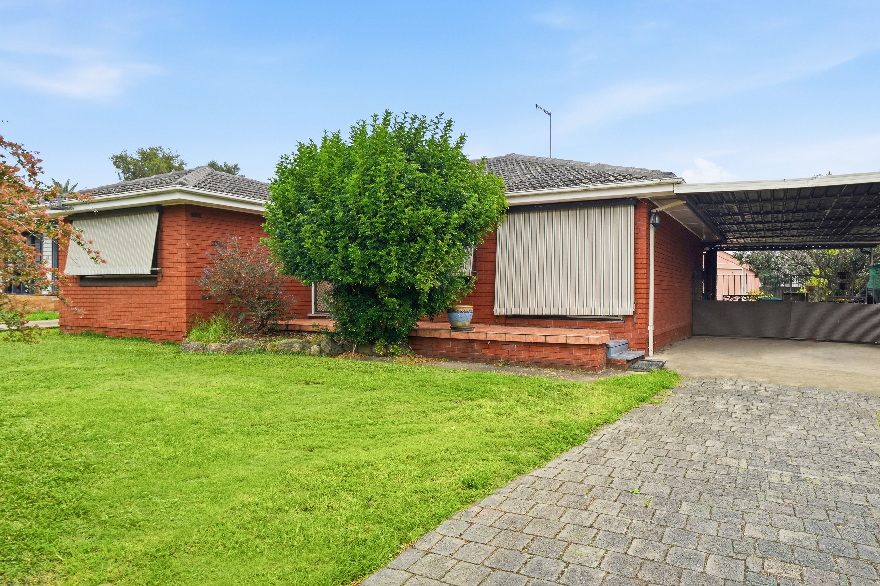 77 Bennett Road, Colyton, NSW 2760