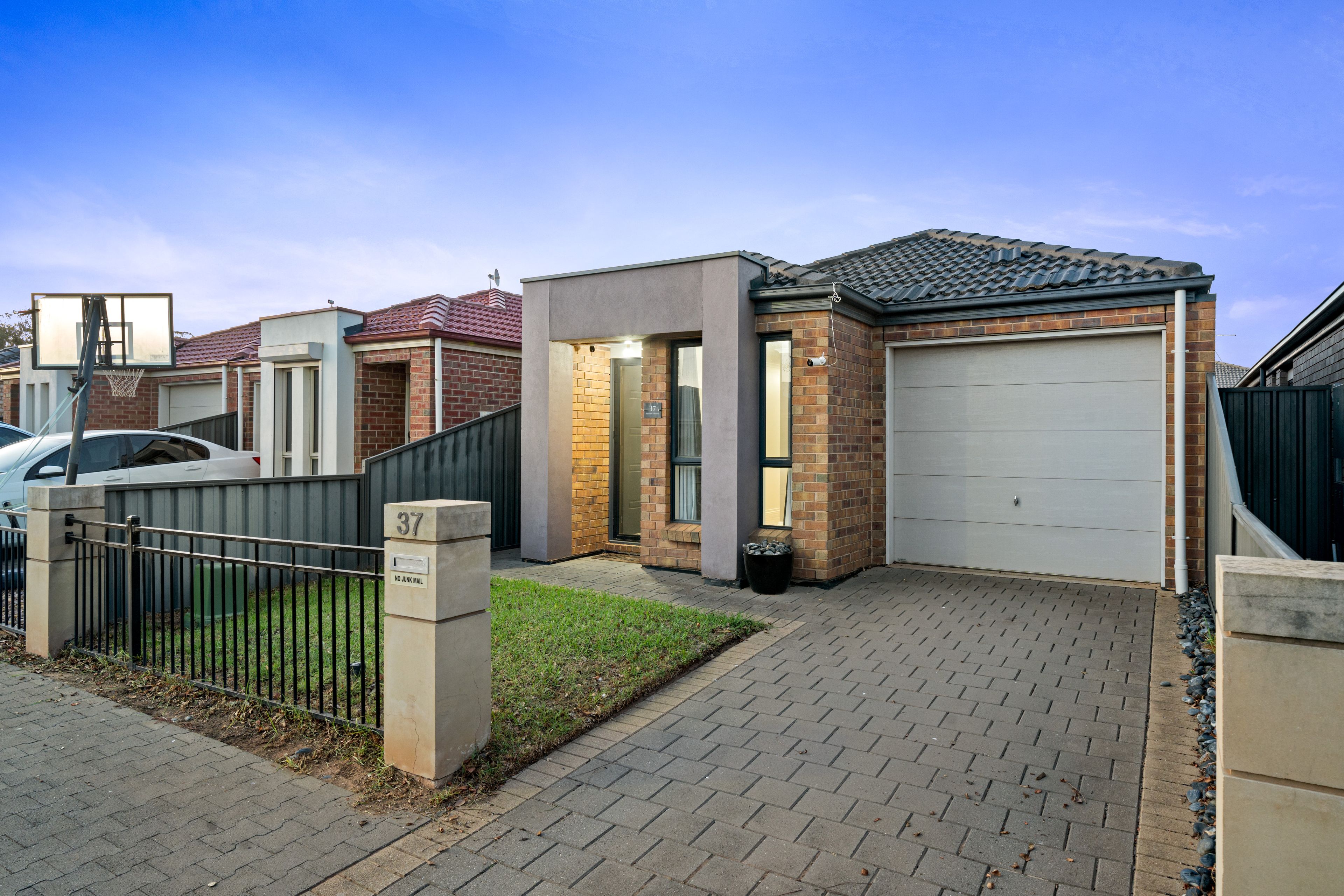 37 Riesling Crescent, Andrews Farm, SA 5114
