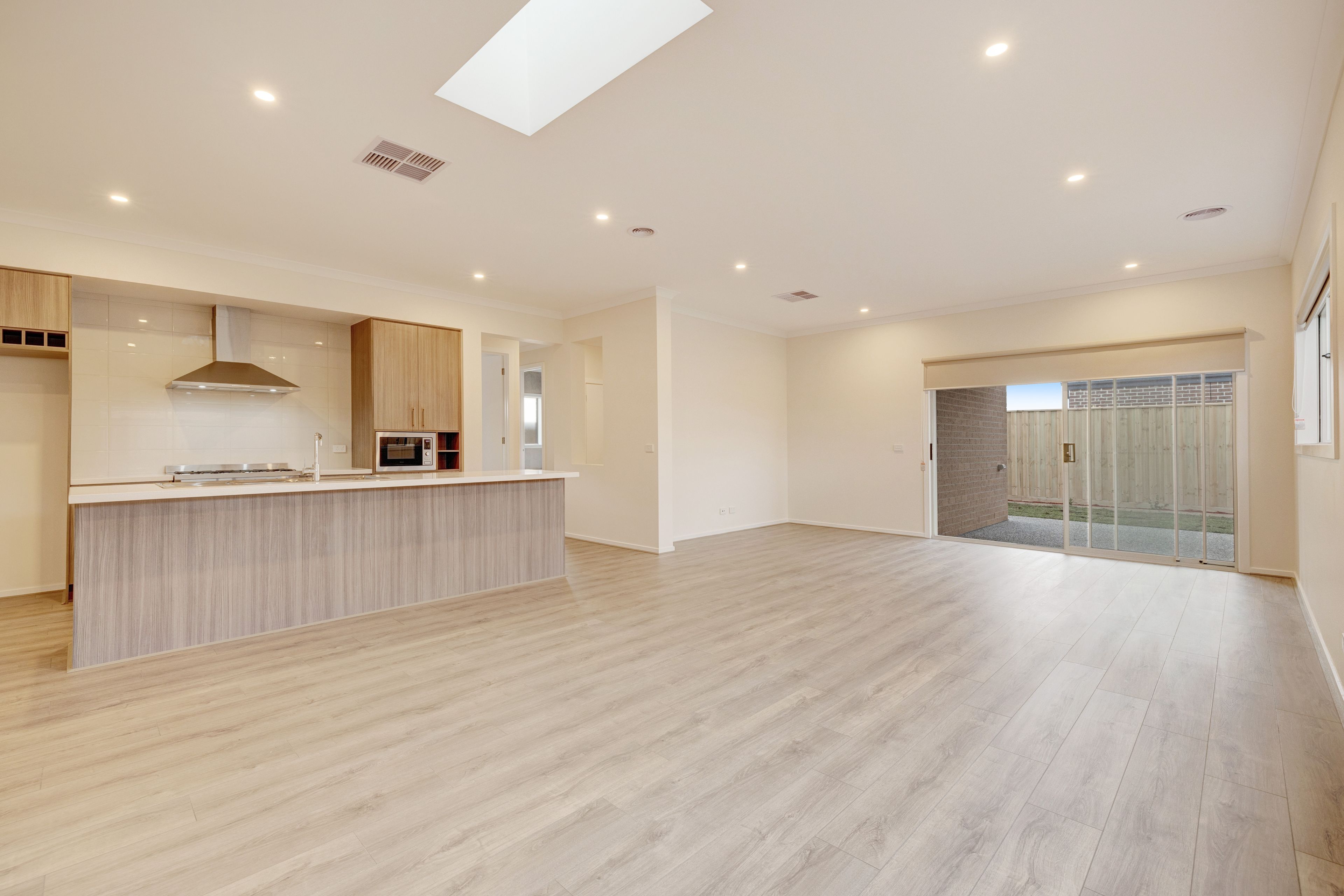 12 Foxfort Street — photo 5 of 6