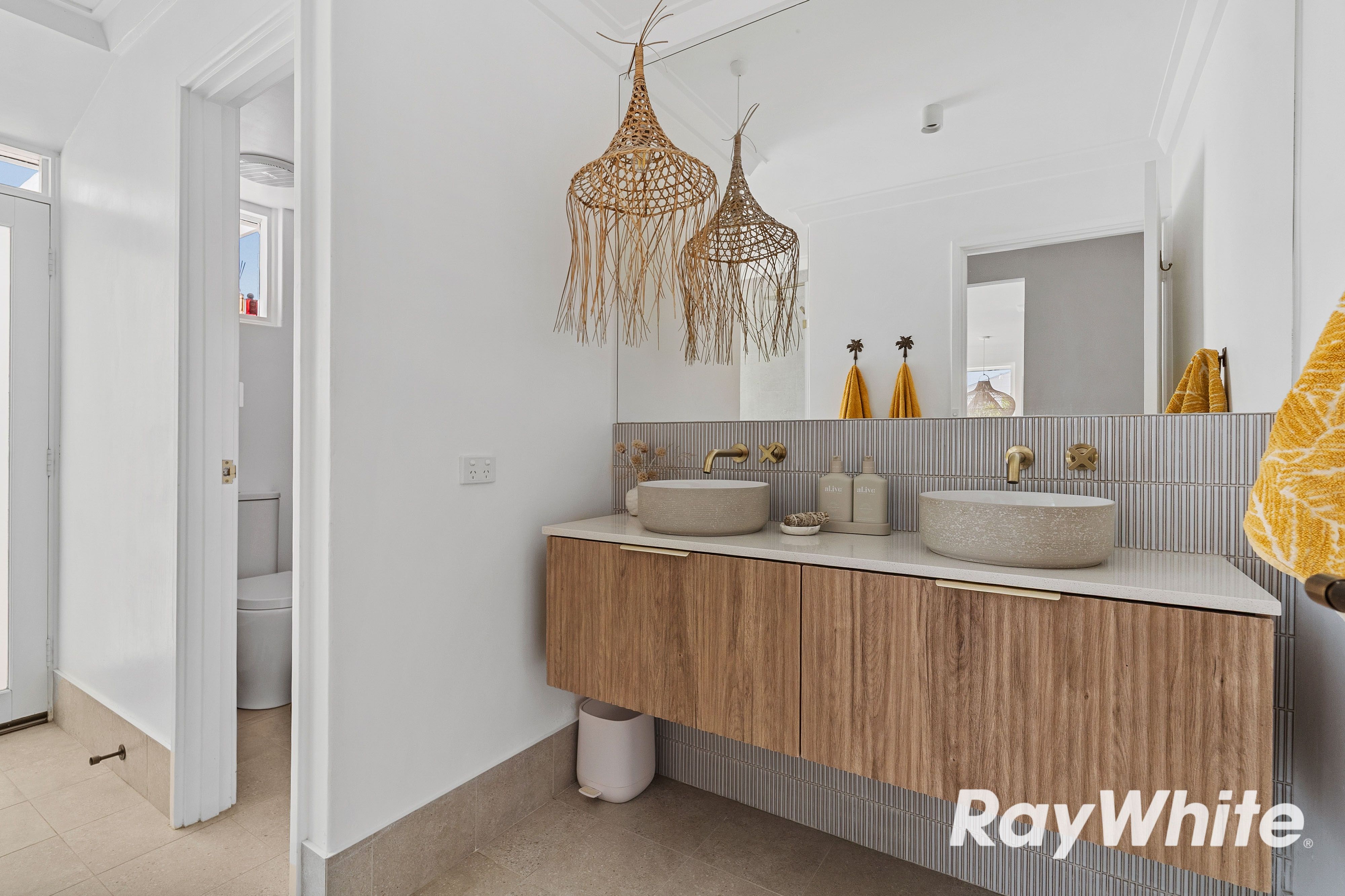 15 Clyde Place — photo 13 of 28