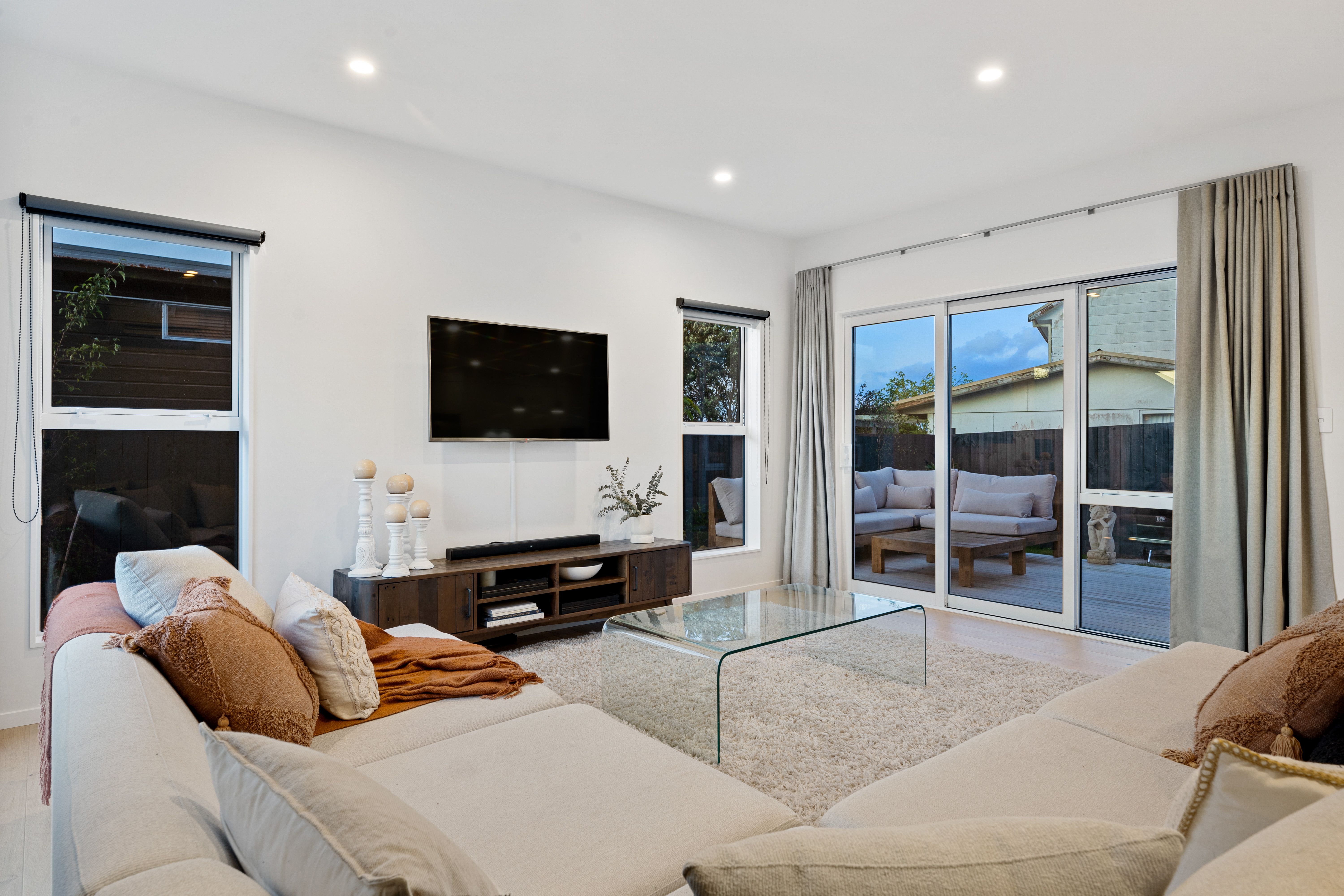 13E Teal Crescent, Beach Haven, North Shore City