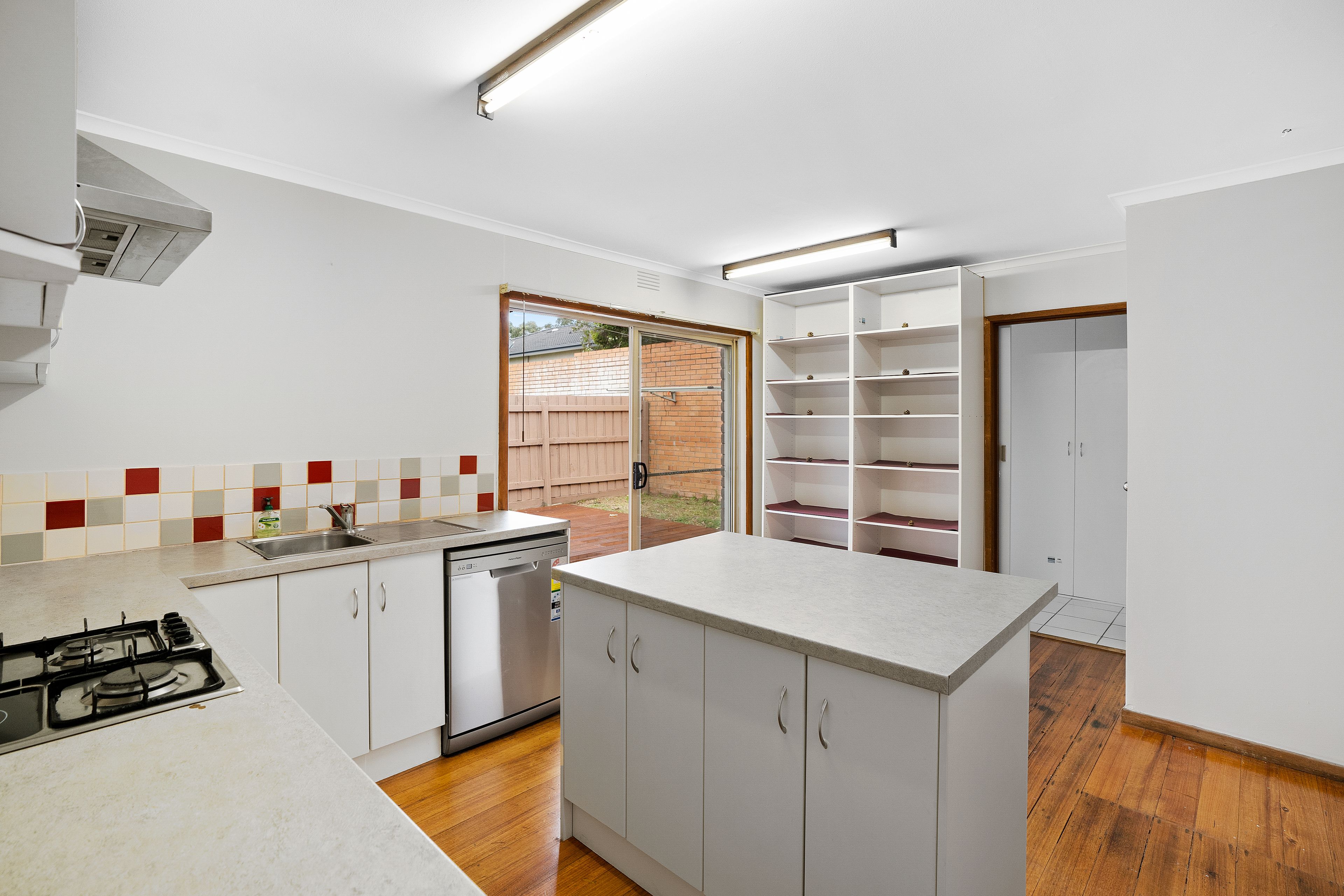 1/8 Castle Street, Ferntree Gully, VIC 3156