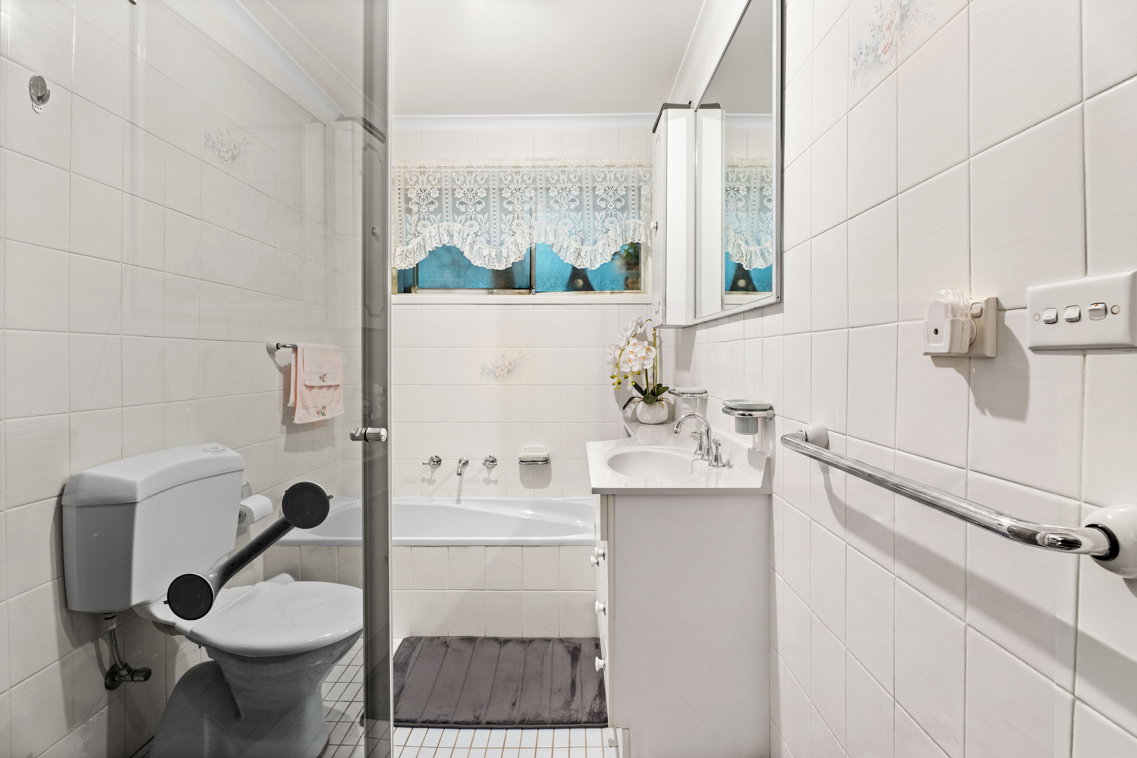 30 Carinda Drive — photo 11 of 20