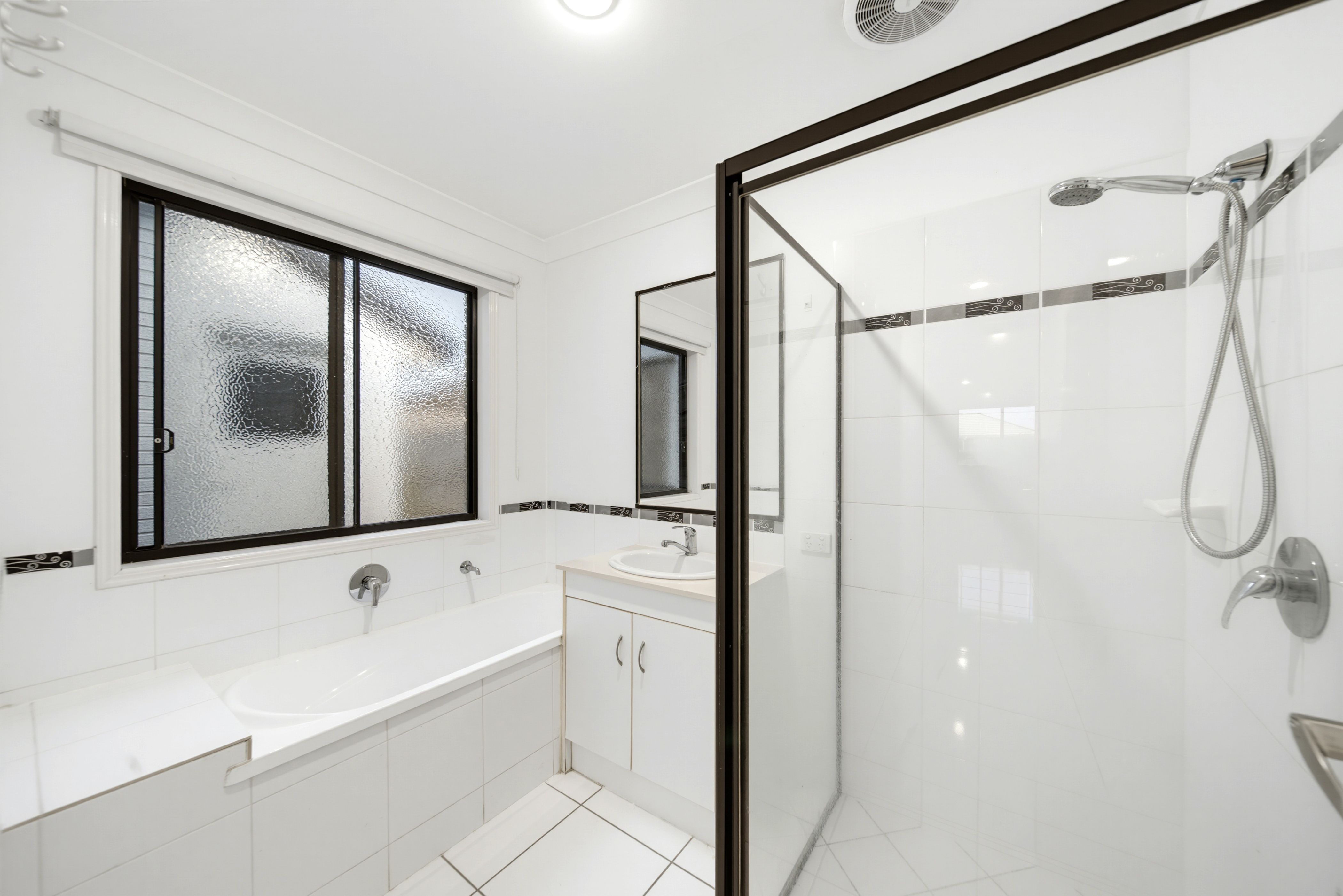 17 MARIGOLD Avenue — photo 10 of 20