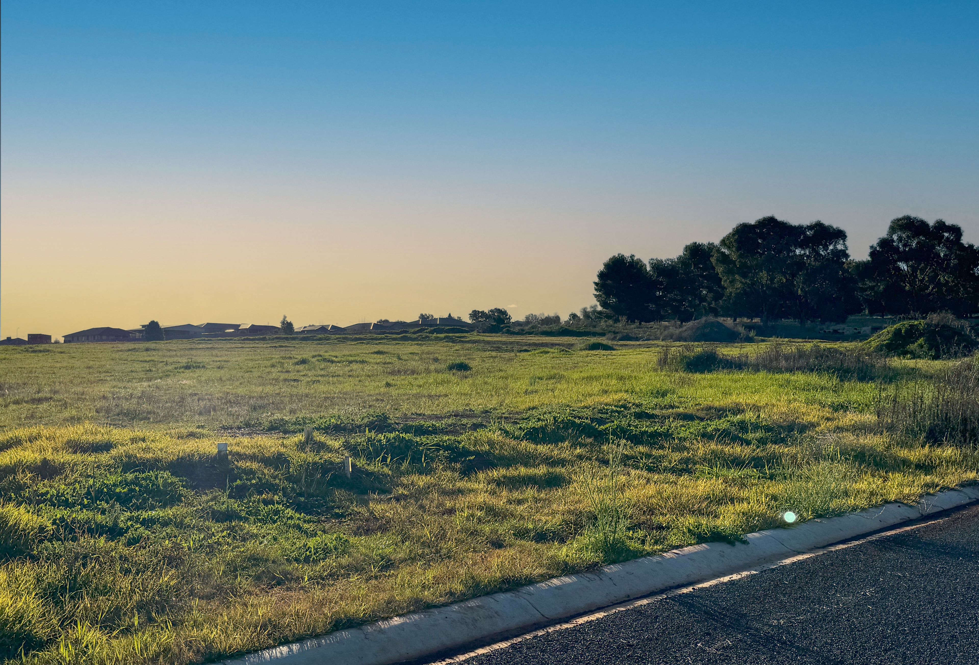 25 Acacia Circuit, Parkes, NSW 2870