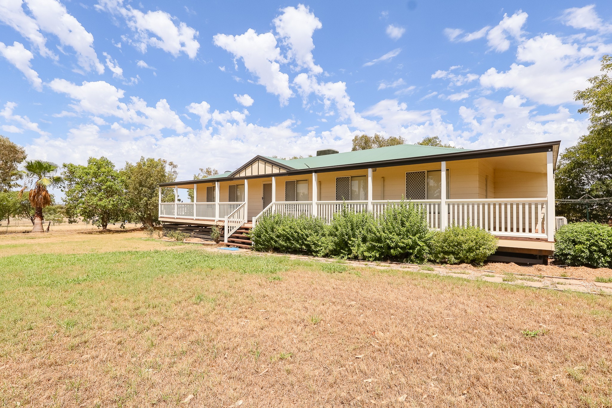 33 Roslyn Drive, Roma, QLD 4455
