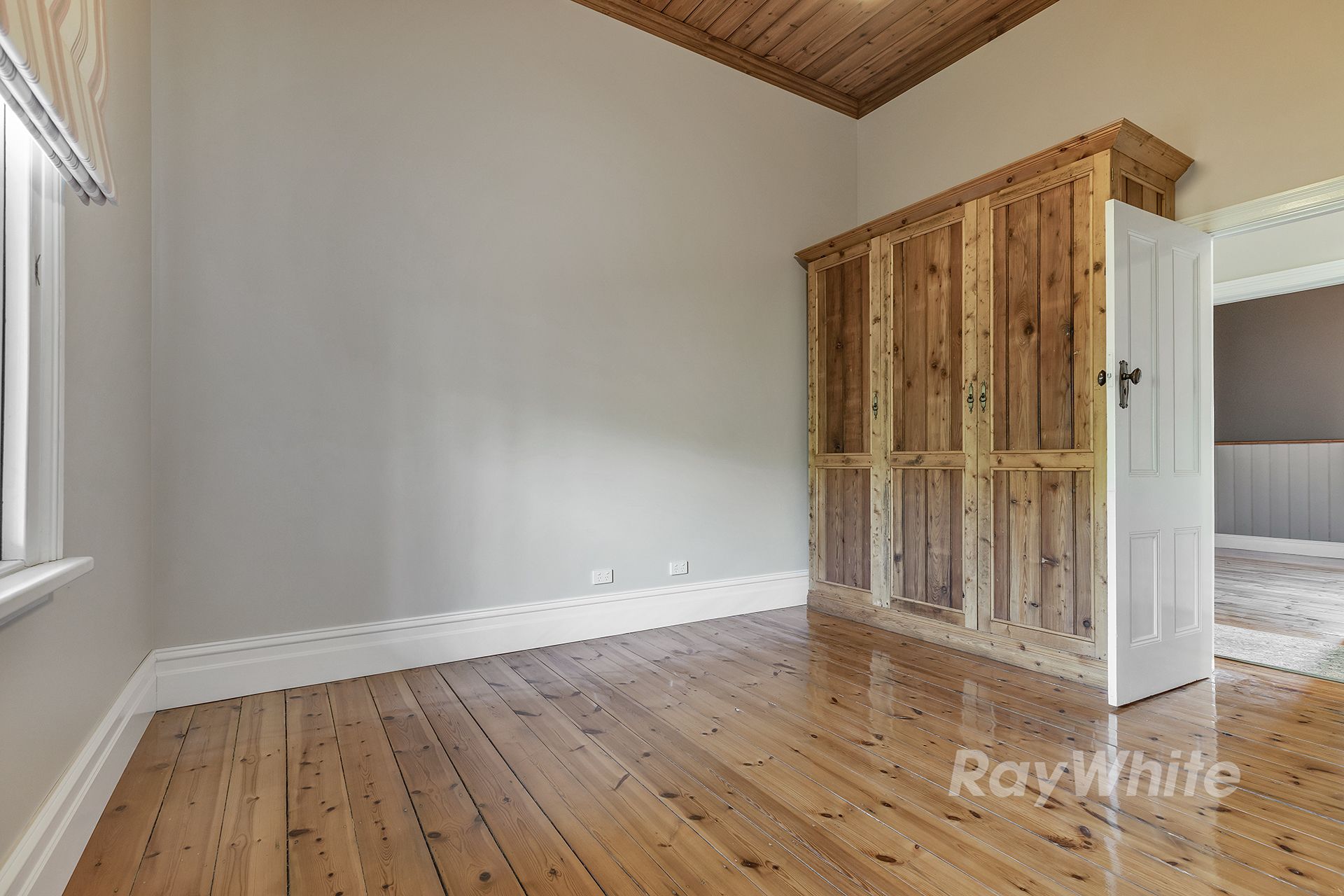 32-34 McKenzie Street — photo 17 of 30
