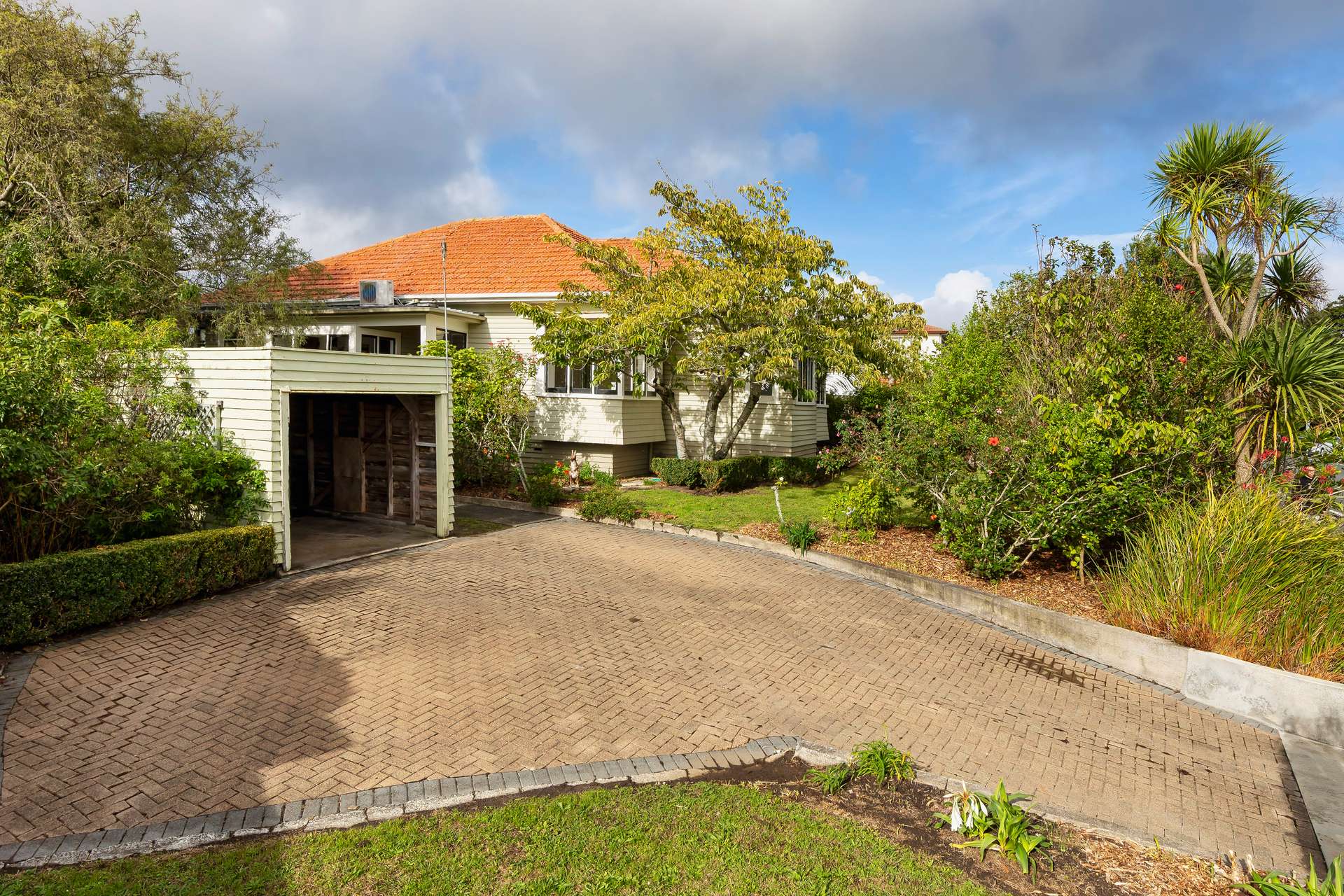 180 Carrington Road photo 22