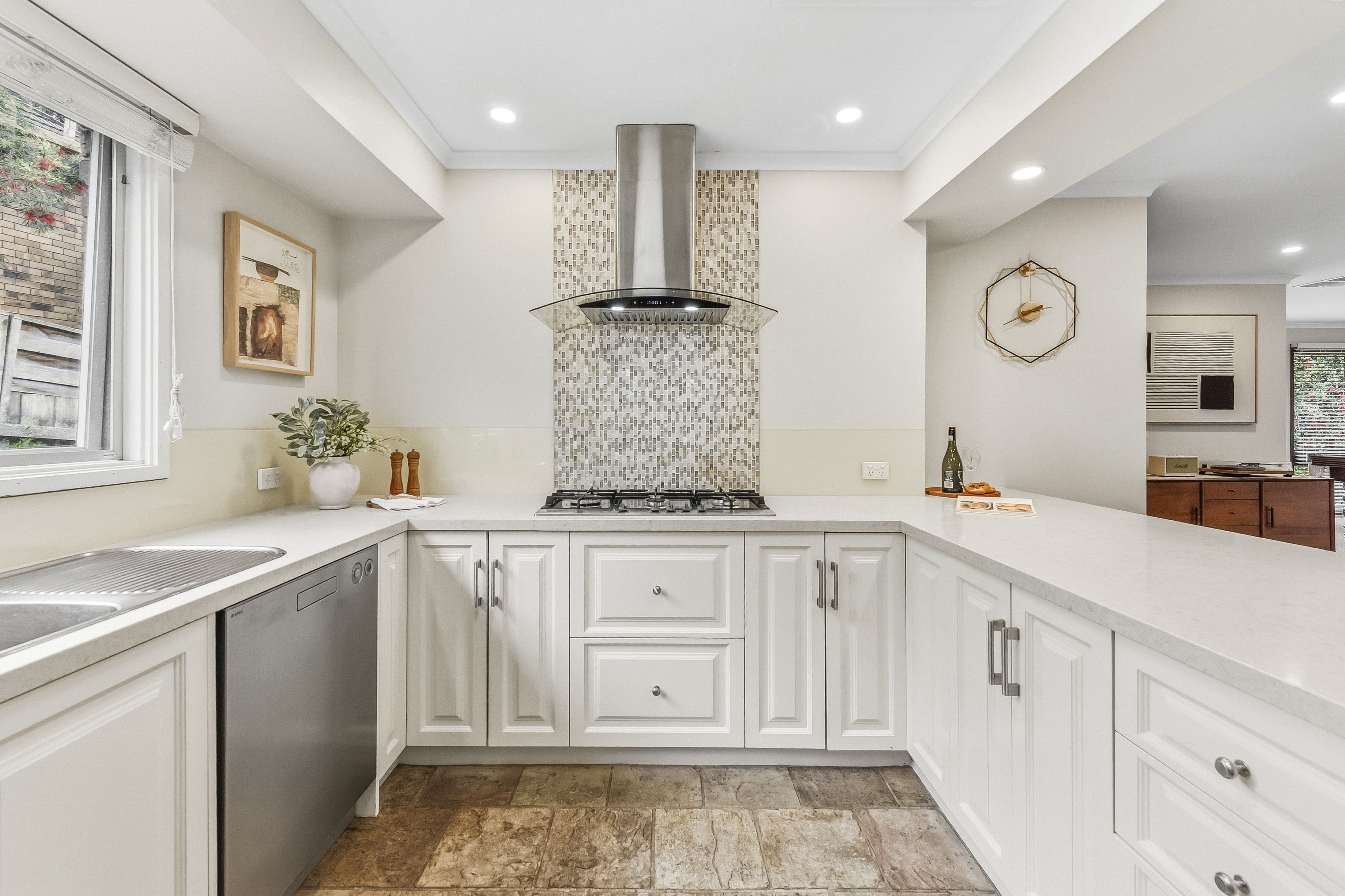 5 Seymour Close — photo 8 of 18