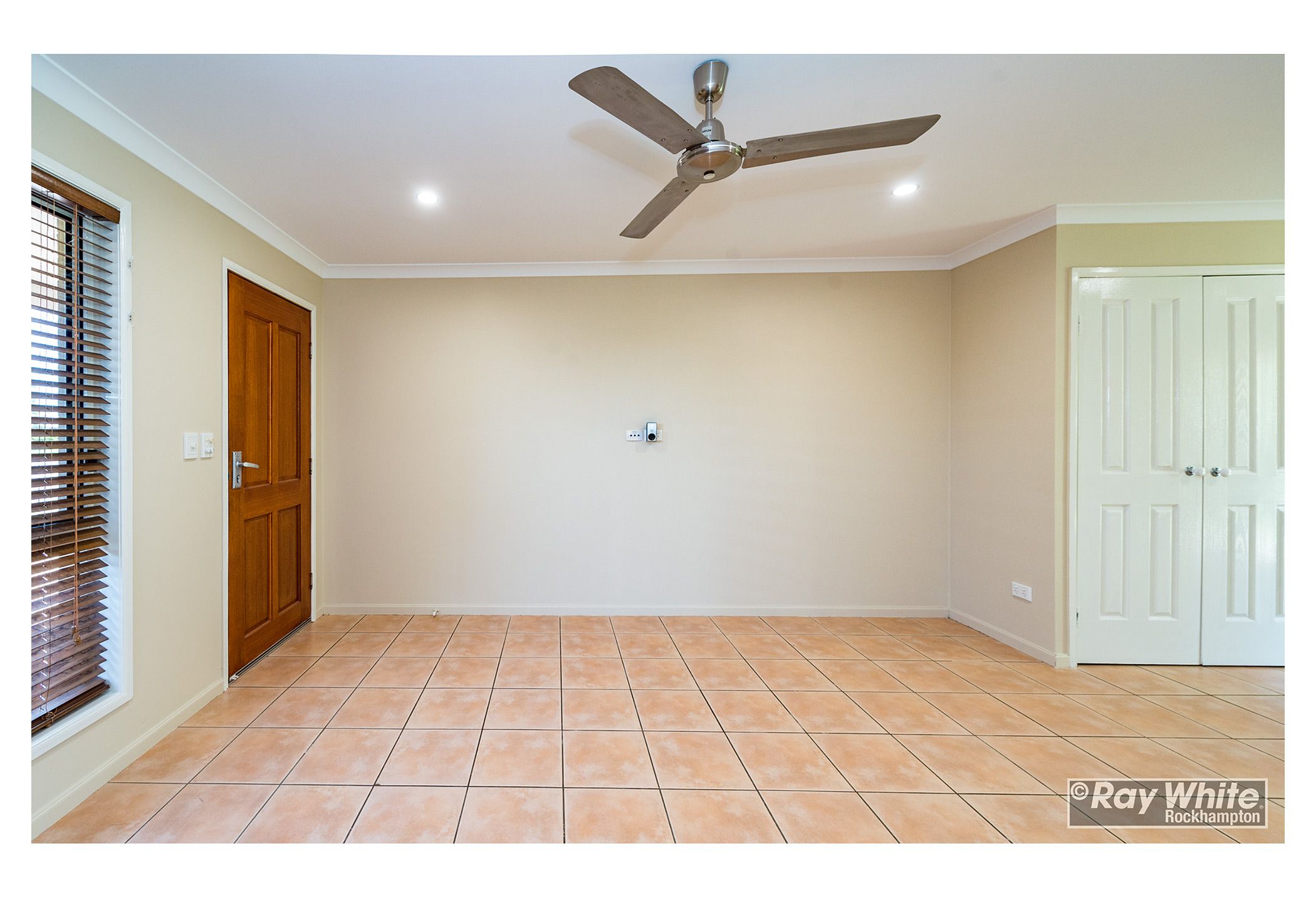 1/576 Norman Road, Norman Gardens, QLD 4701