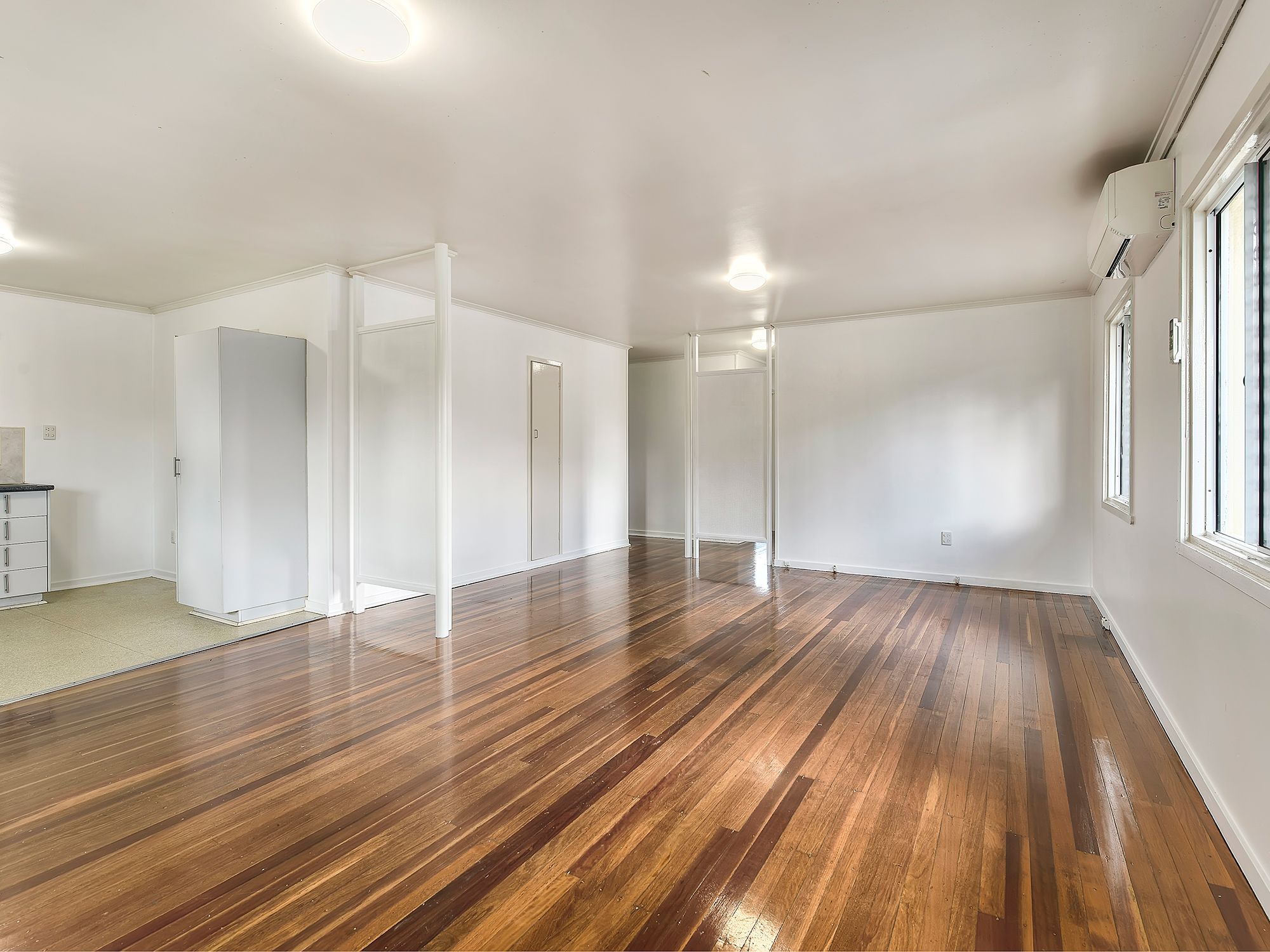 31 Rutherford Street — photo 3 of 16