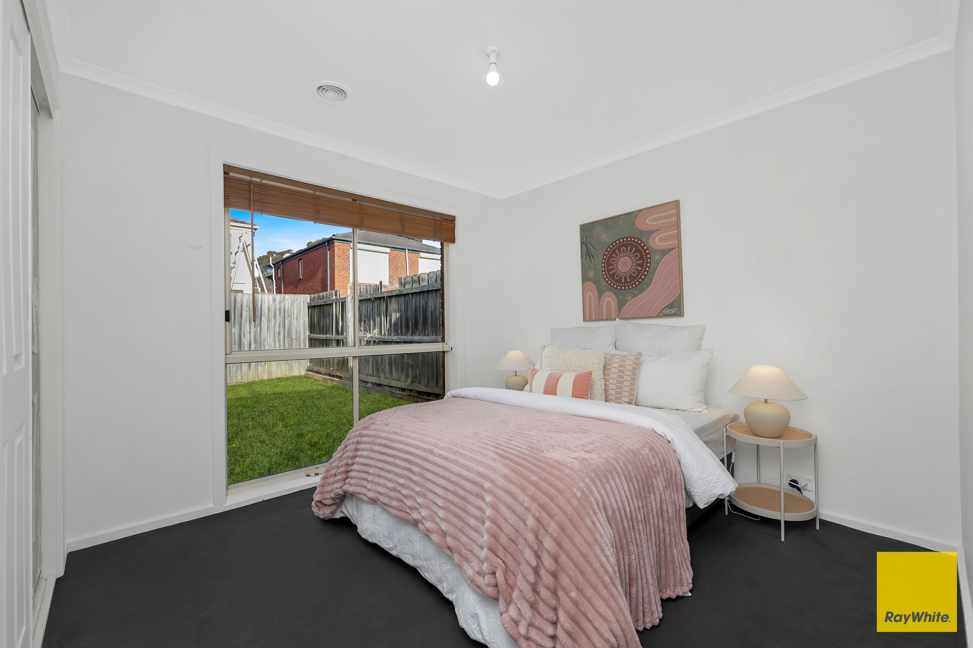 17 Thames Way — photo 11 of 17