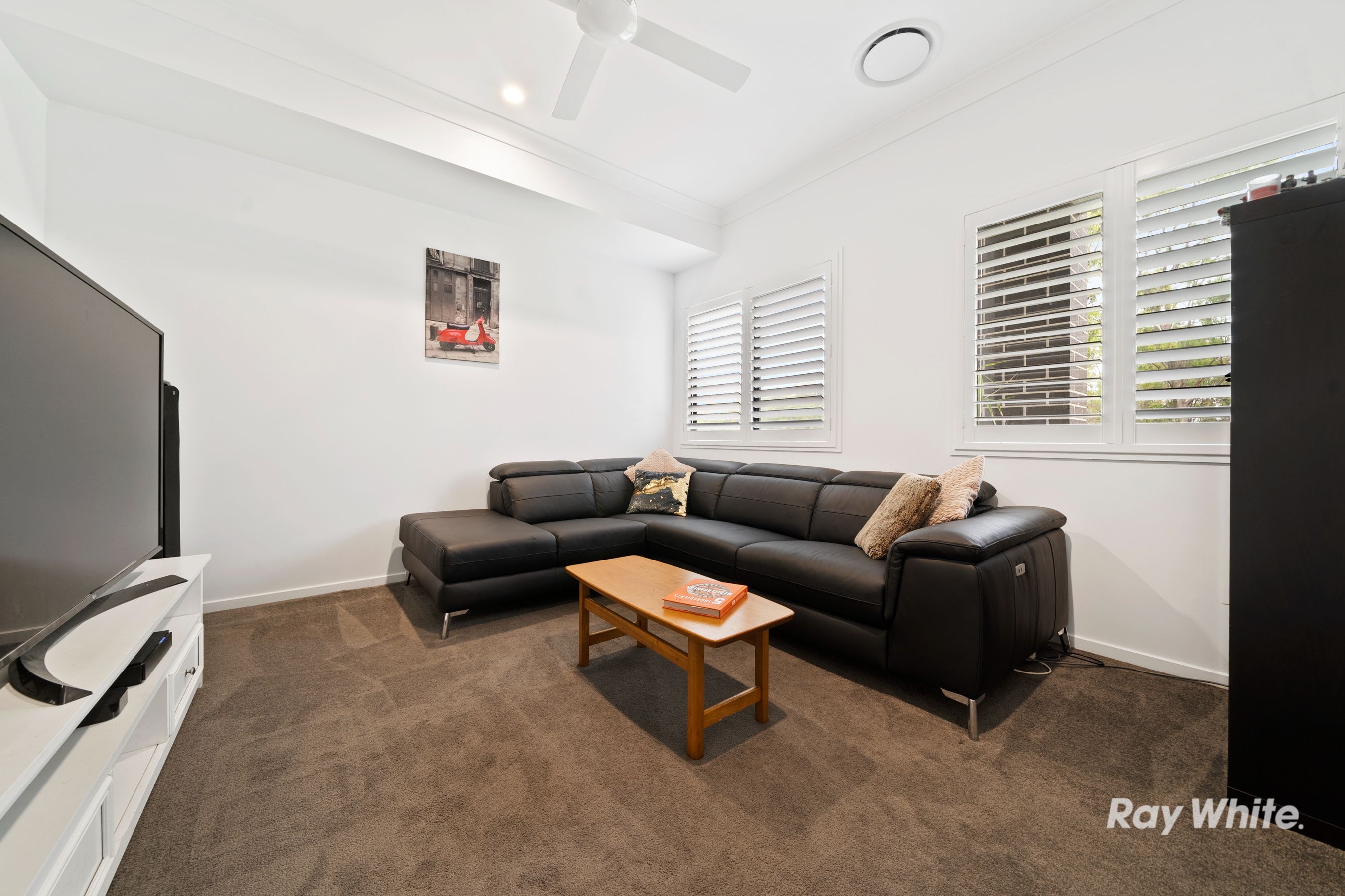 38 Coringley Road, Greenbank, QLD 4124